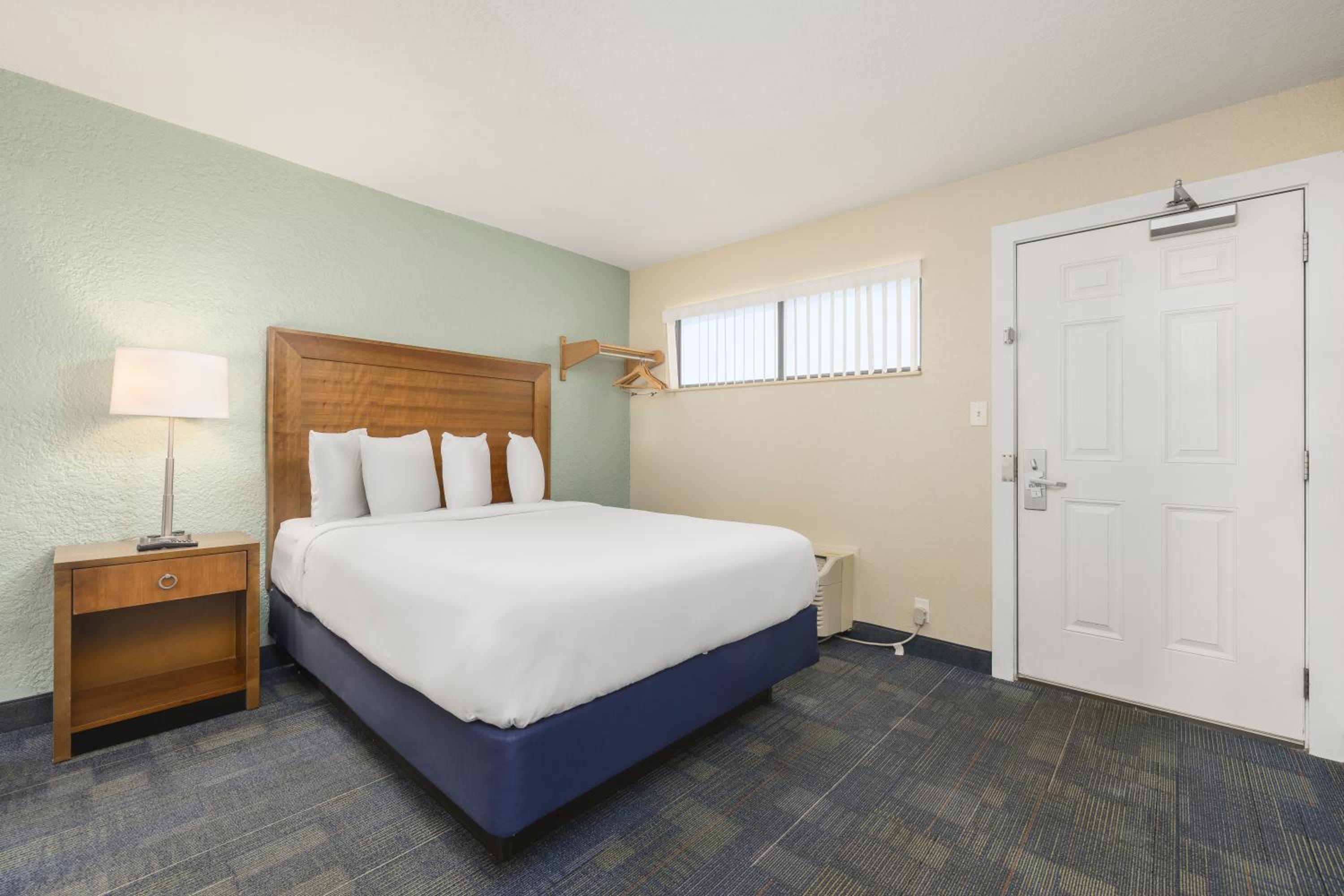 Queen Suite with Two Queen Beds and Kitchenette - Photo 1