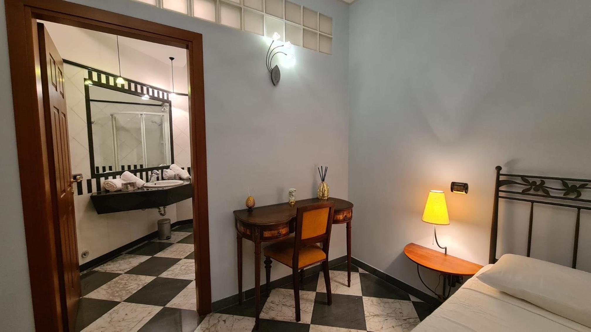 Deluxe Room (2 Adults + 1 Child) photo 3