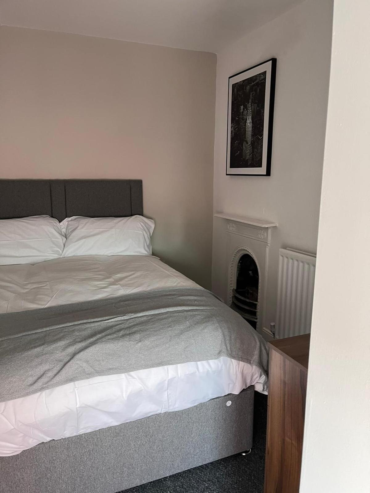 Apartment photo 2