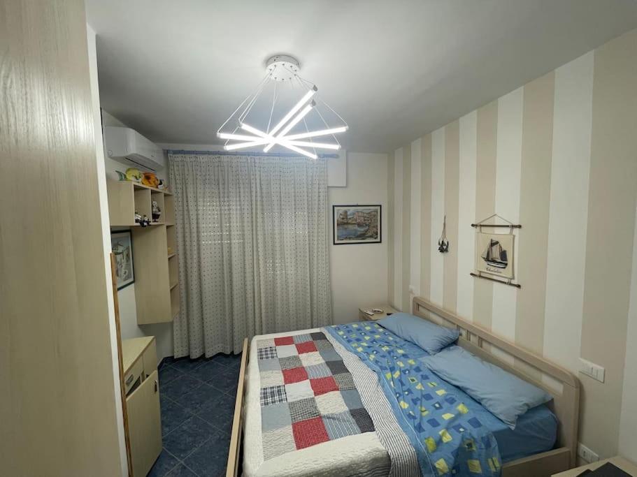 Three-Bedroom Apartment With Balcony photo 1