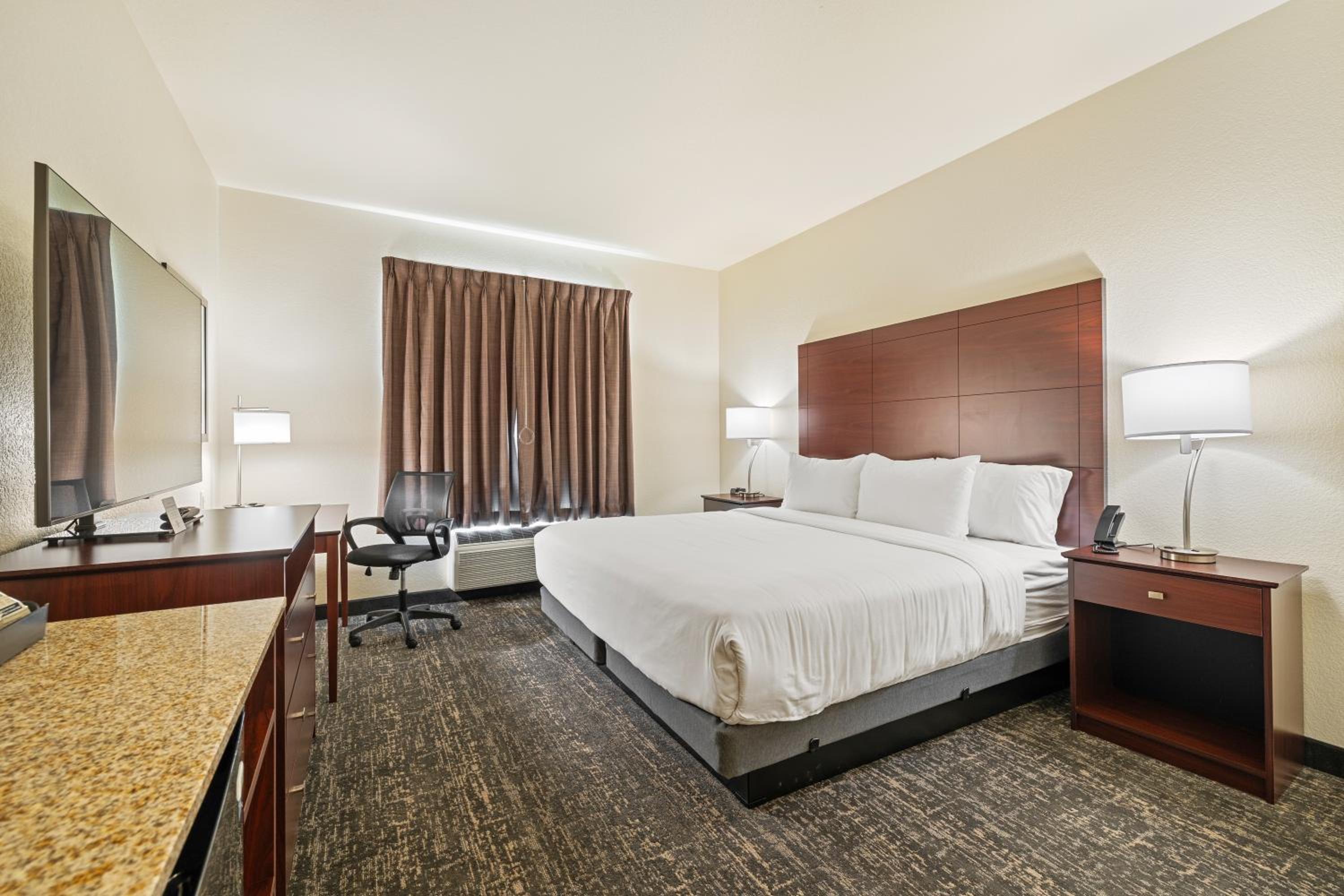 King Room - Disability Access - Photo 7