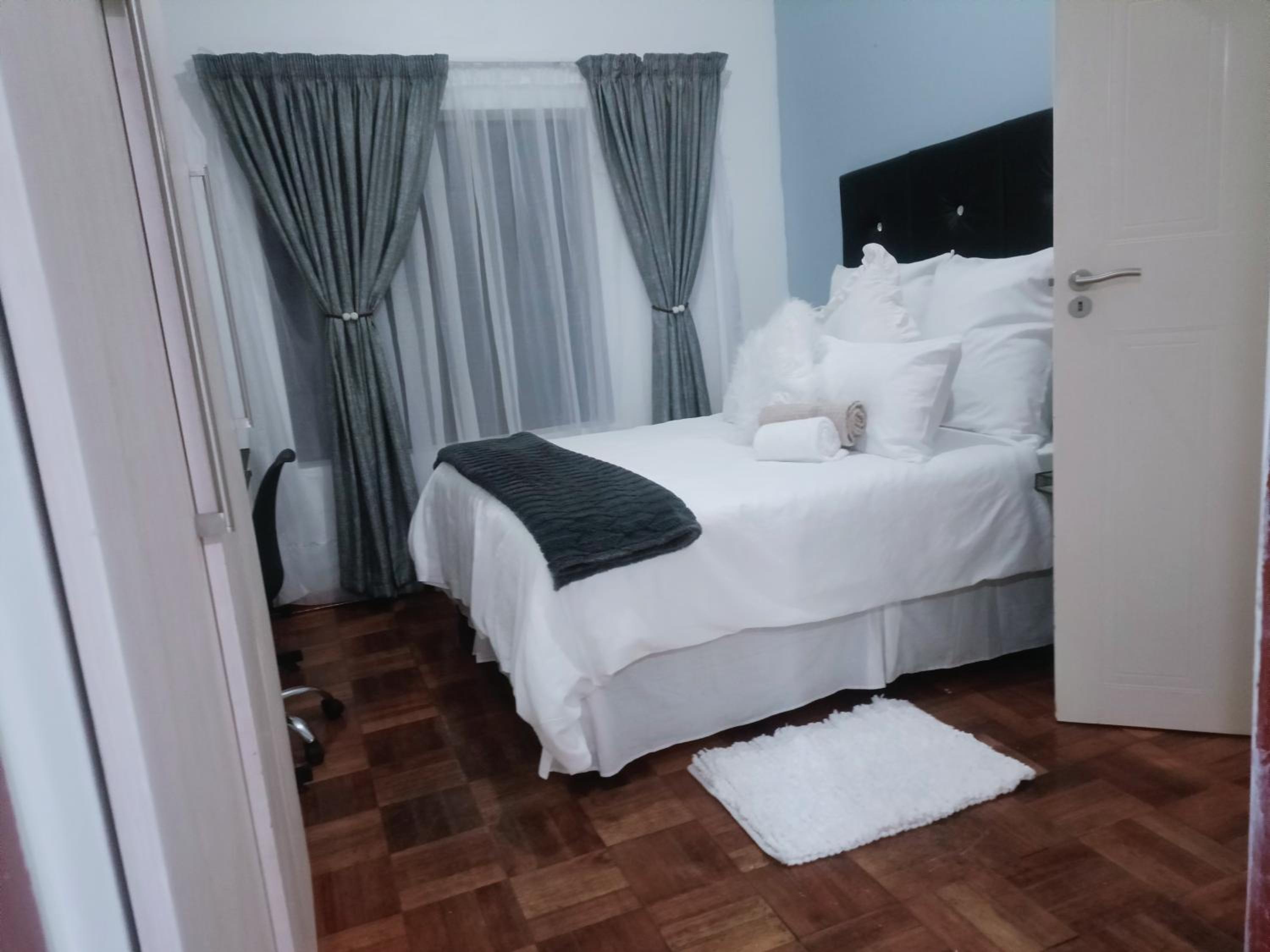 Standard Double Room photo 1