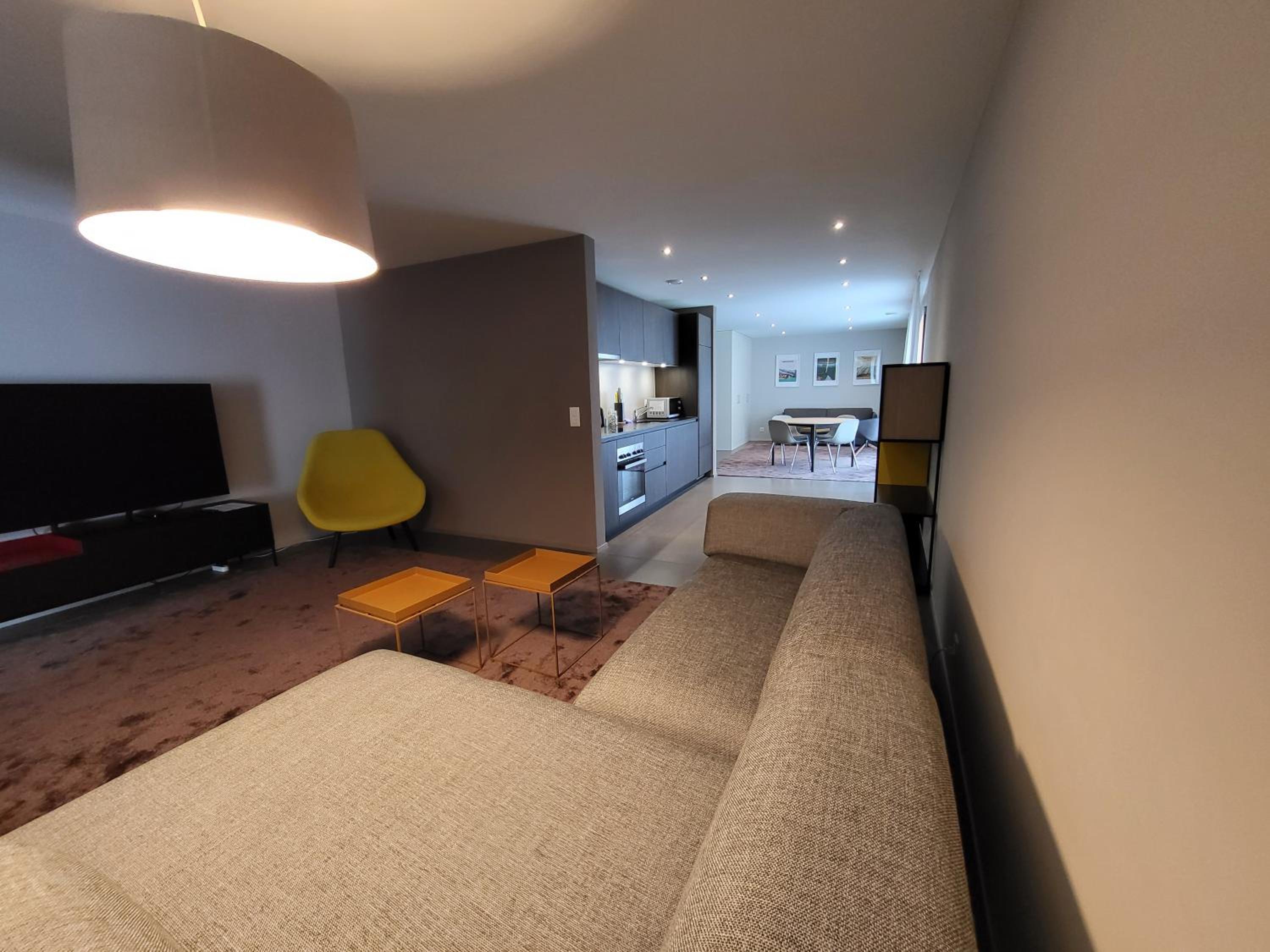 Apartment with Balcony photo 3