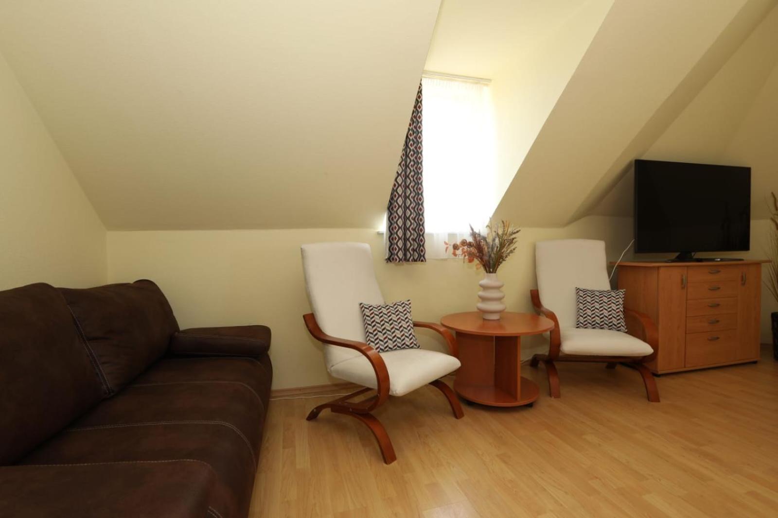 Apartment with Balcony photo 2