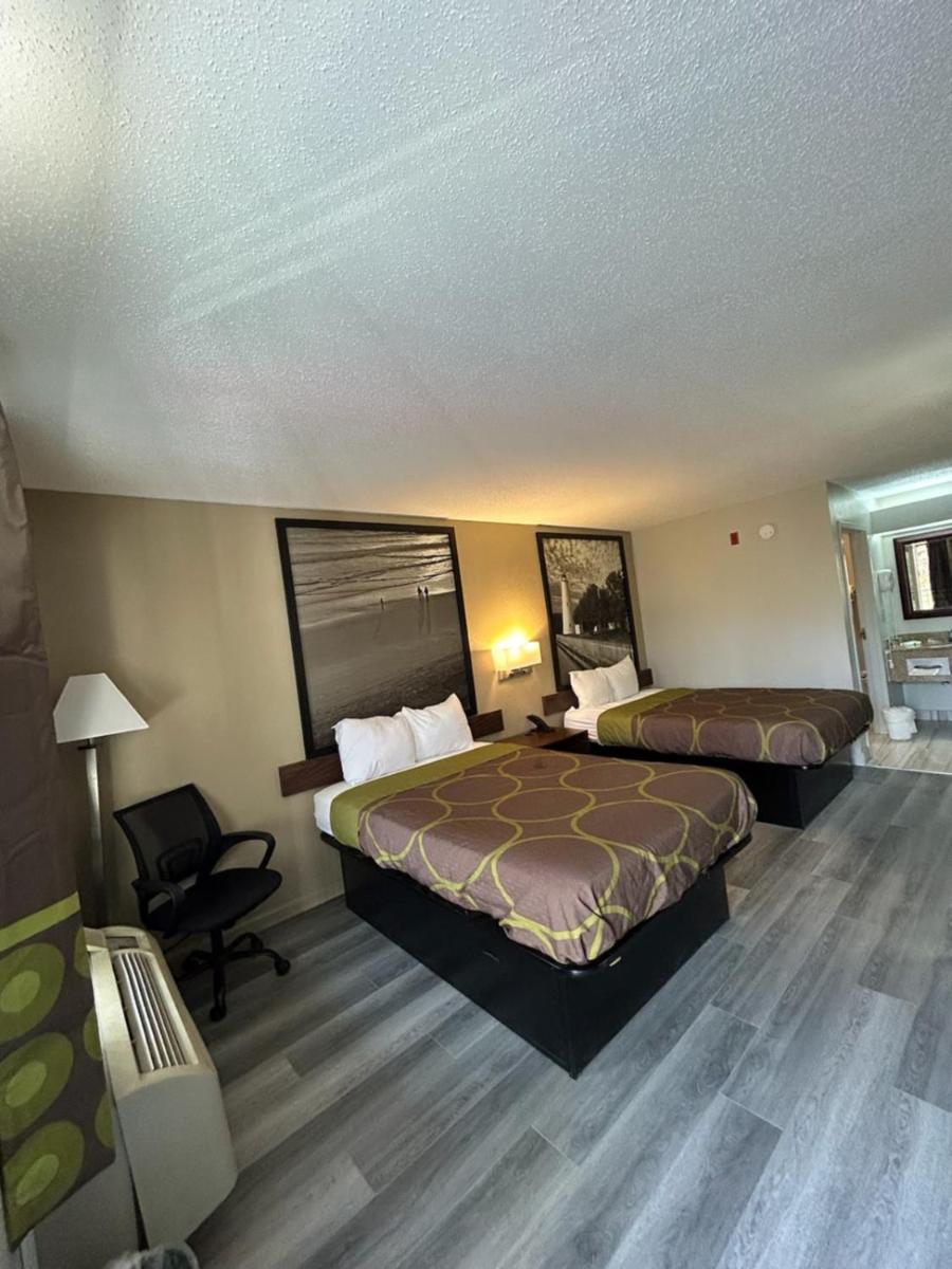Double Room with Two Double Beds - Non-Smoking - Photo 1