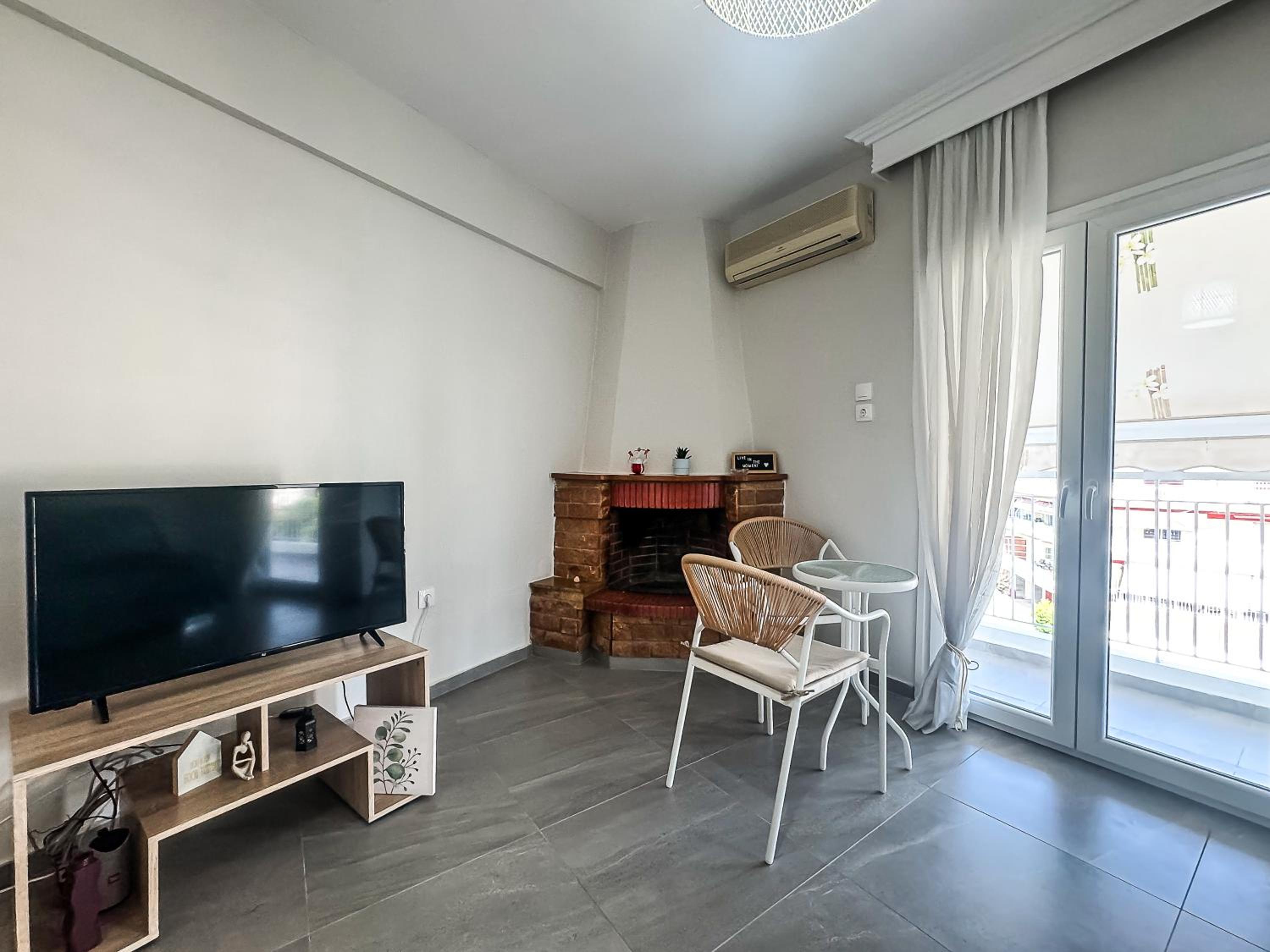 Two-Bedroom Apartment with Balcony and Sea View