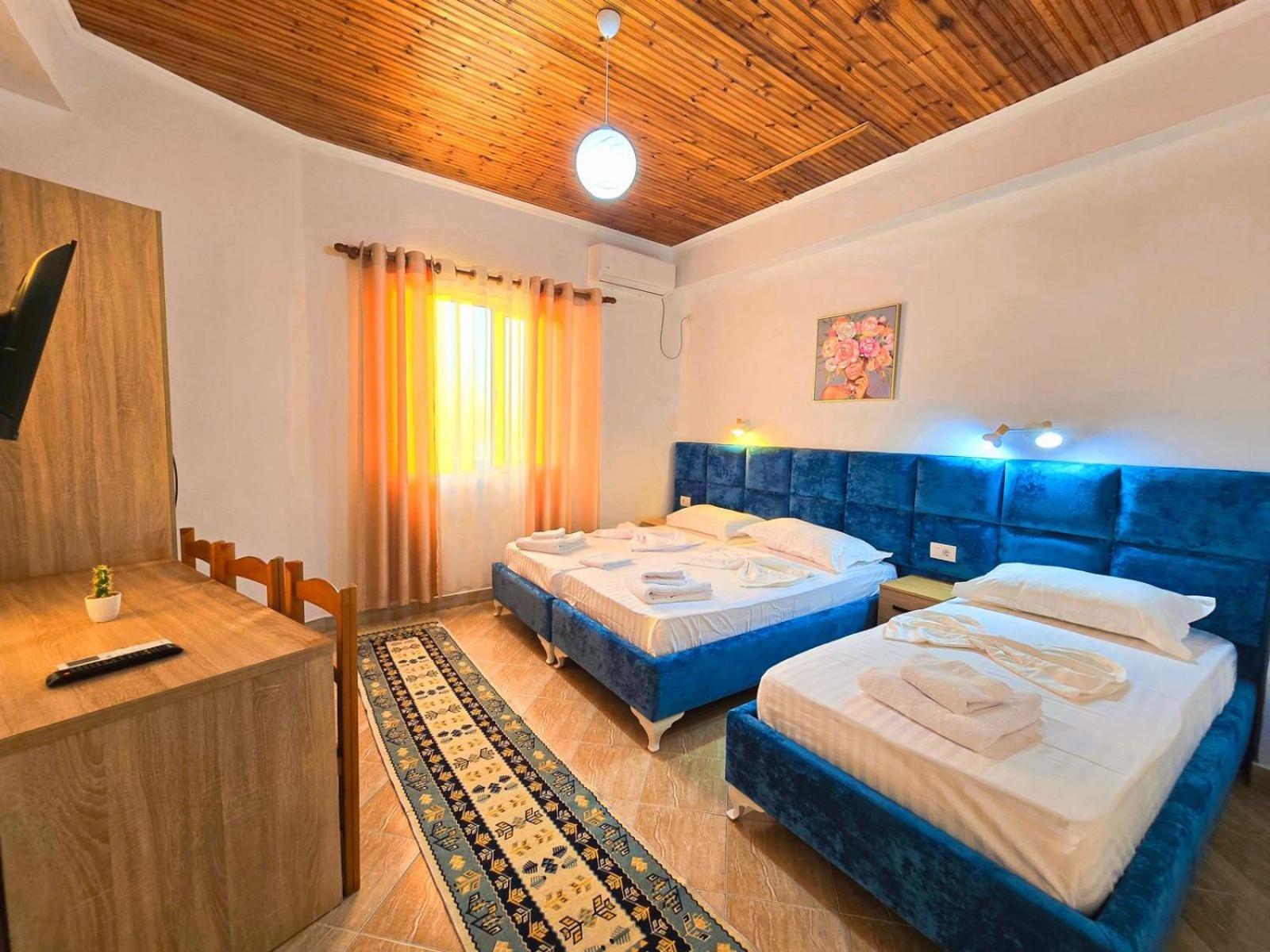 Triple Room photo 2