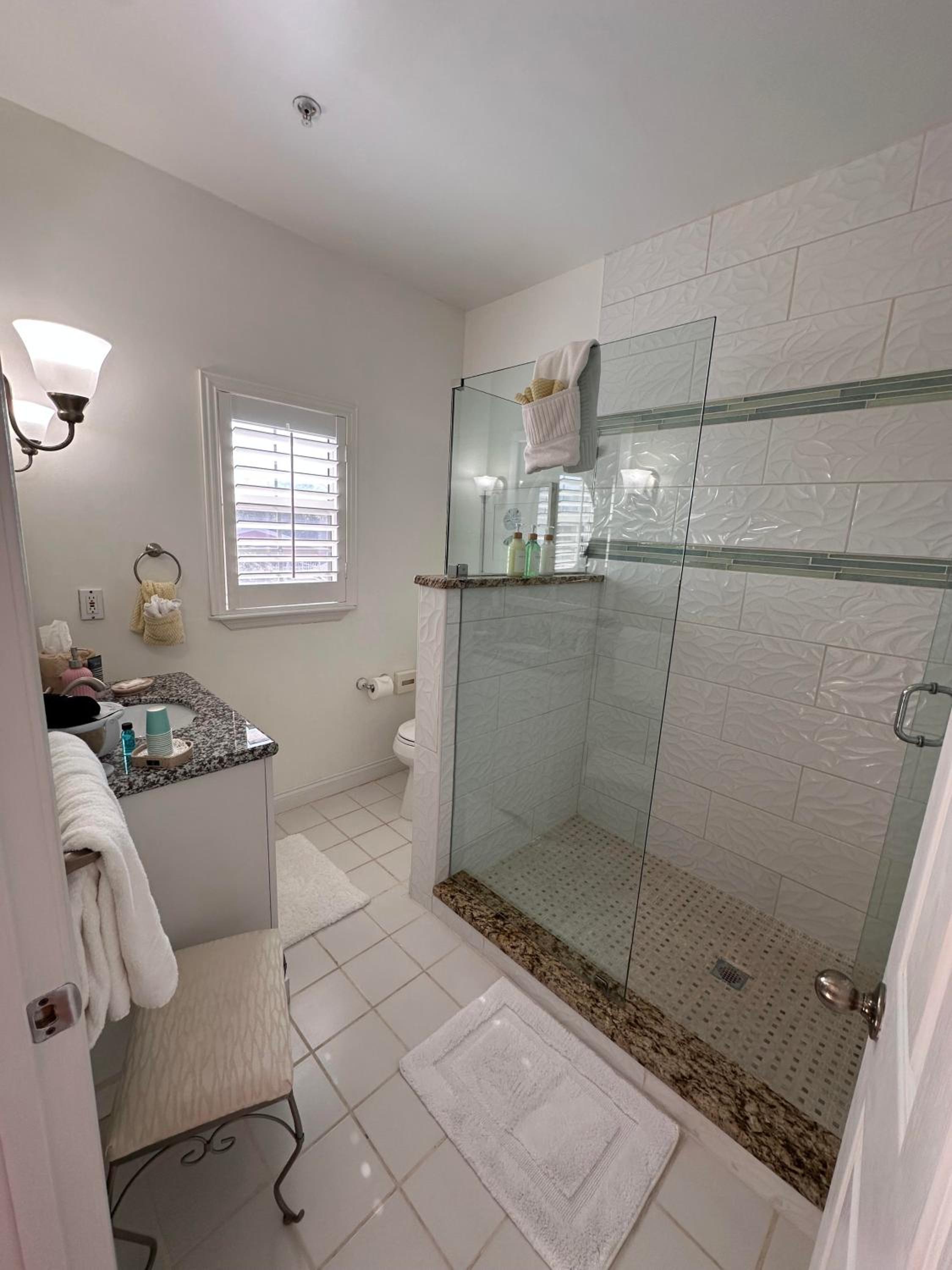 Deluxe Double Room with Sea View photo 2