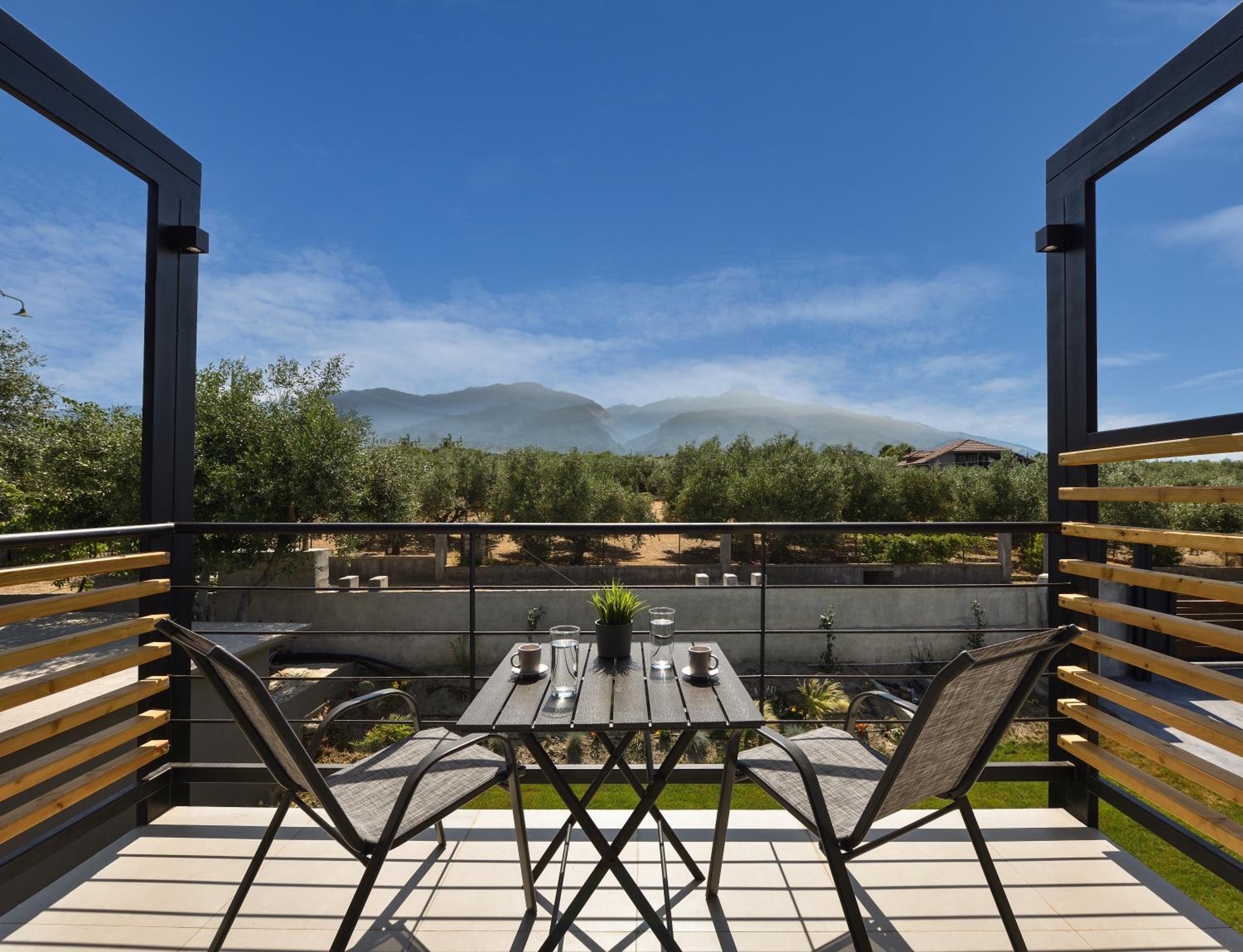 Junior Suite with Mountain View photo 2
