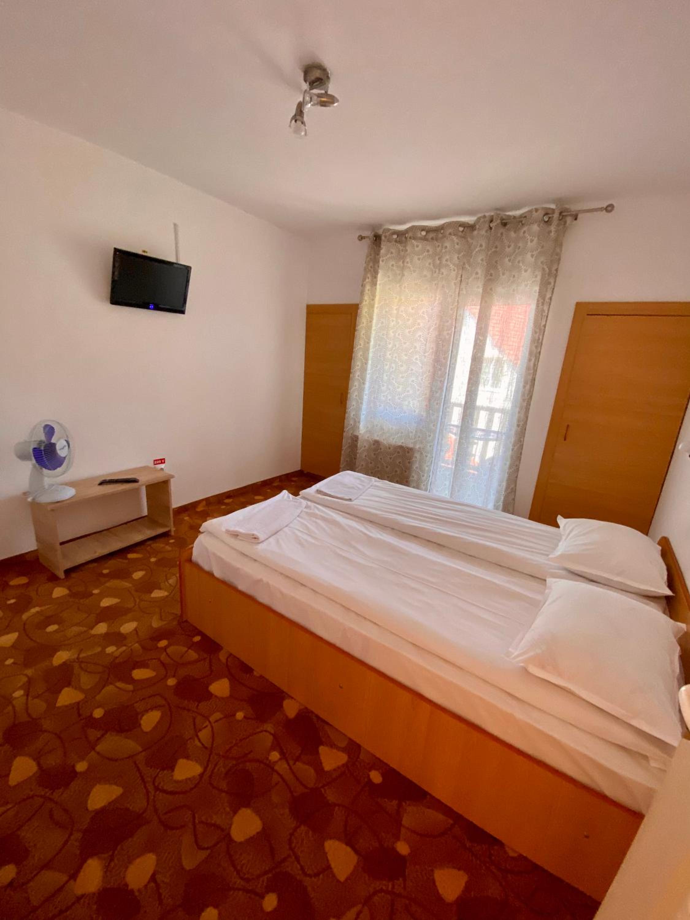 Double Room with Balcony photo 3