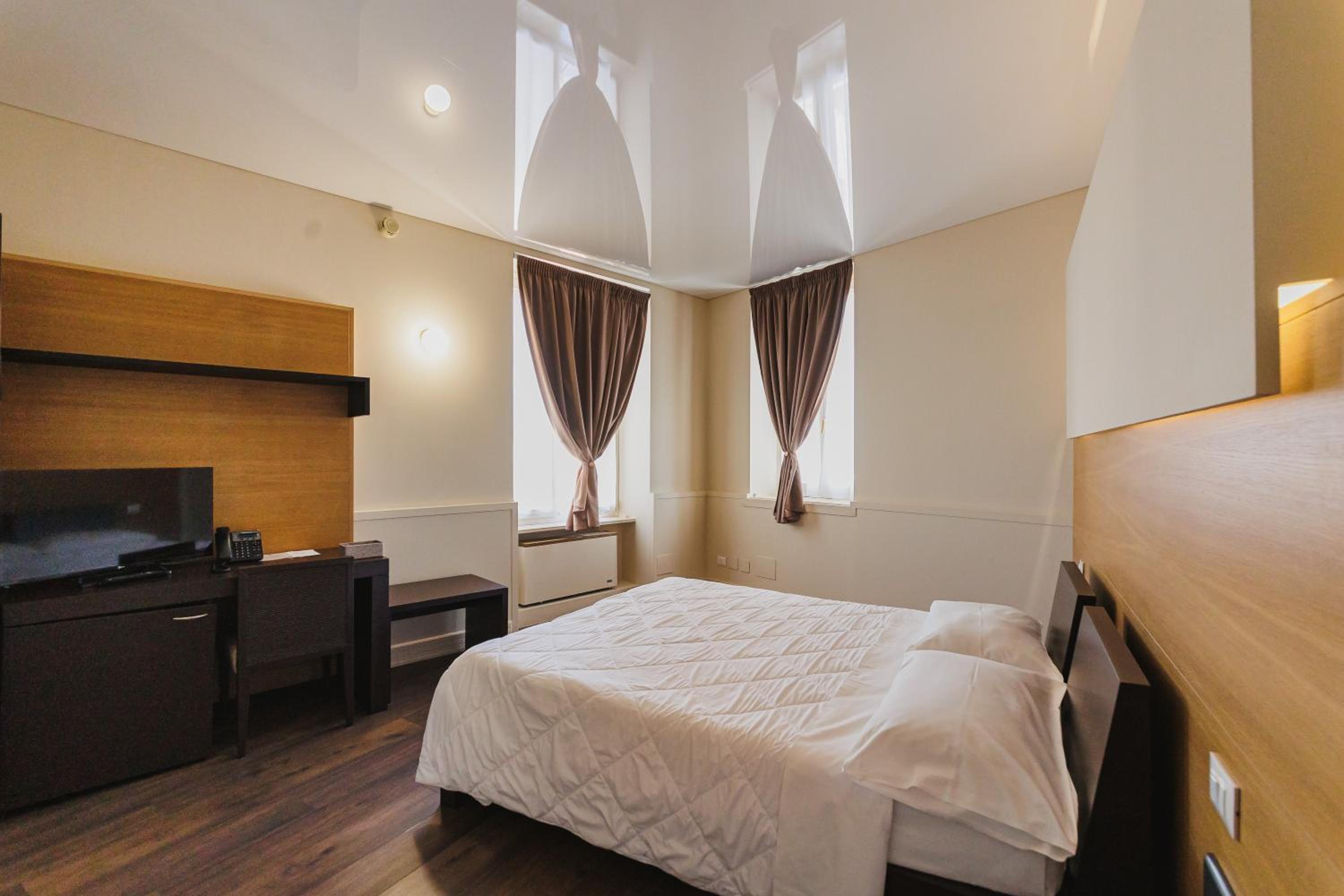 Double or Twin Room photo 1
