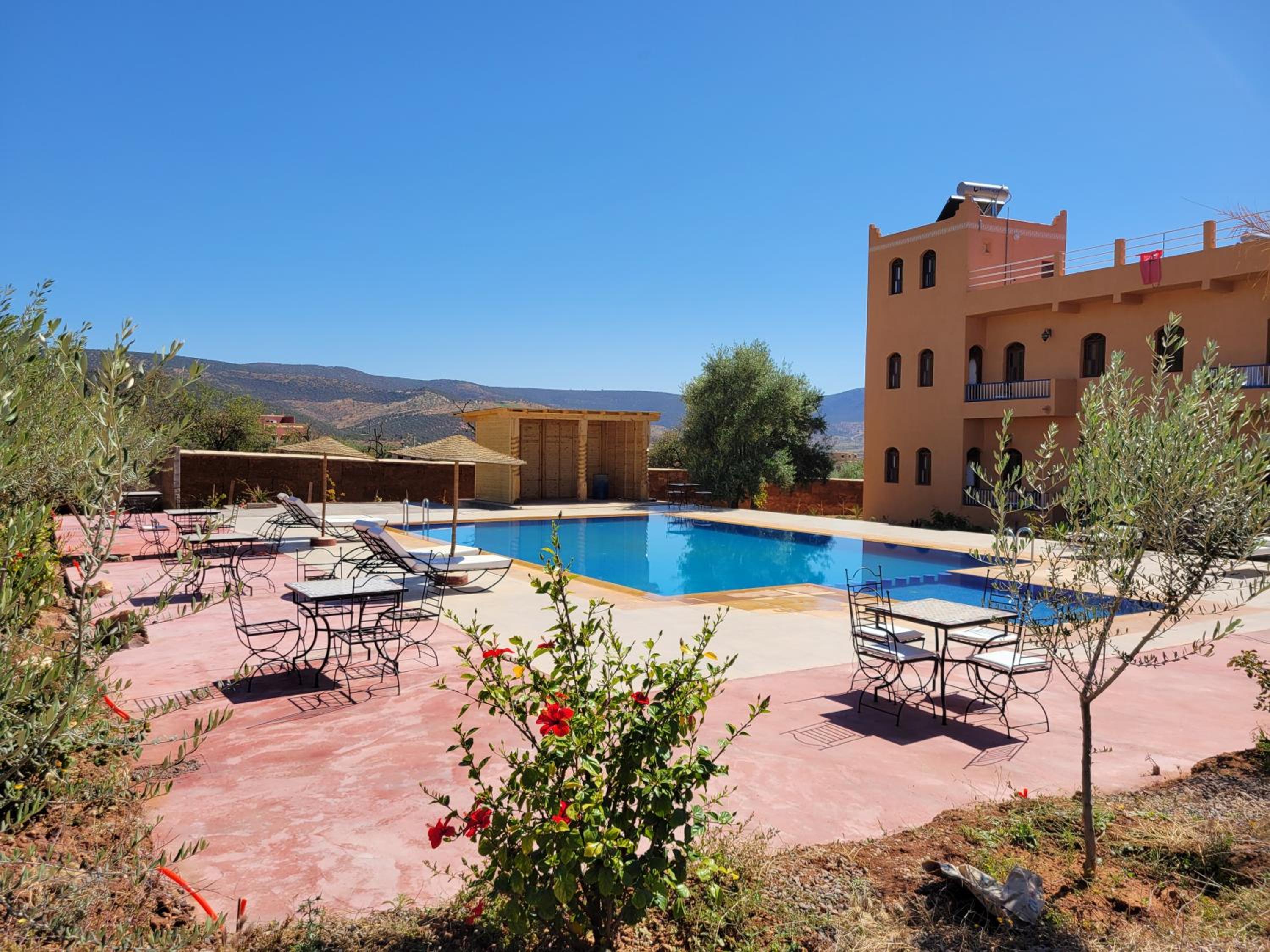 Triple Room with Pool View - Photo 4