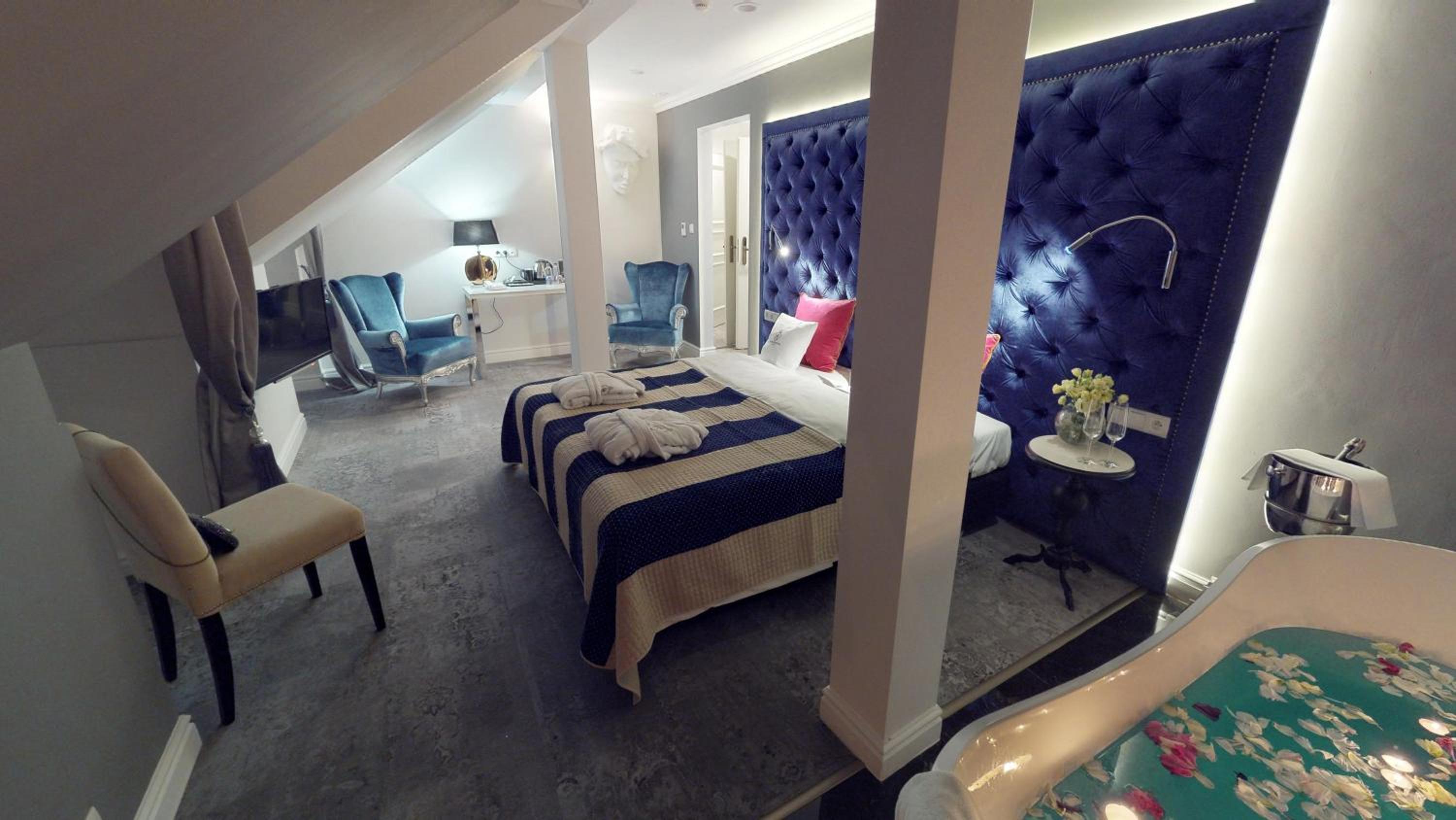 Superior Double Room with Bath in the Residence - Photo 5