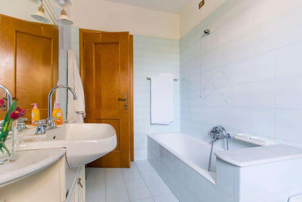 One-Bedroom House photo 2