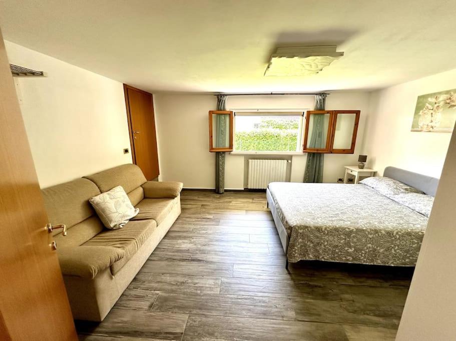 Two-Bedroom Apartment With Garden View photo 2