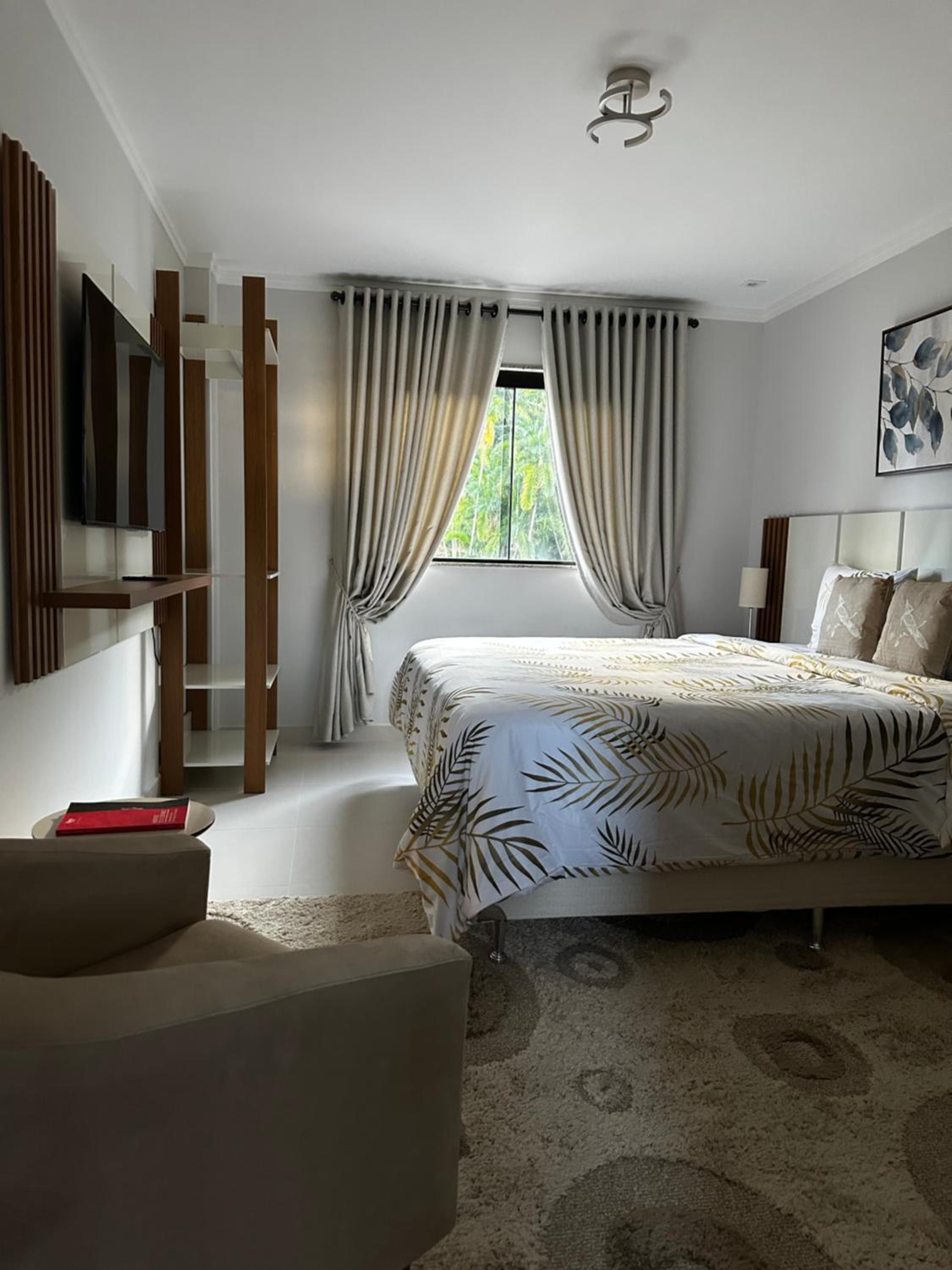 Two-Bedroom Deluxe Apartment with Balcony photo 1