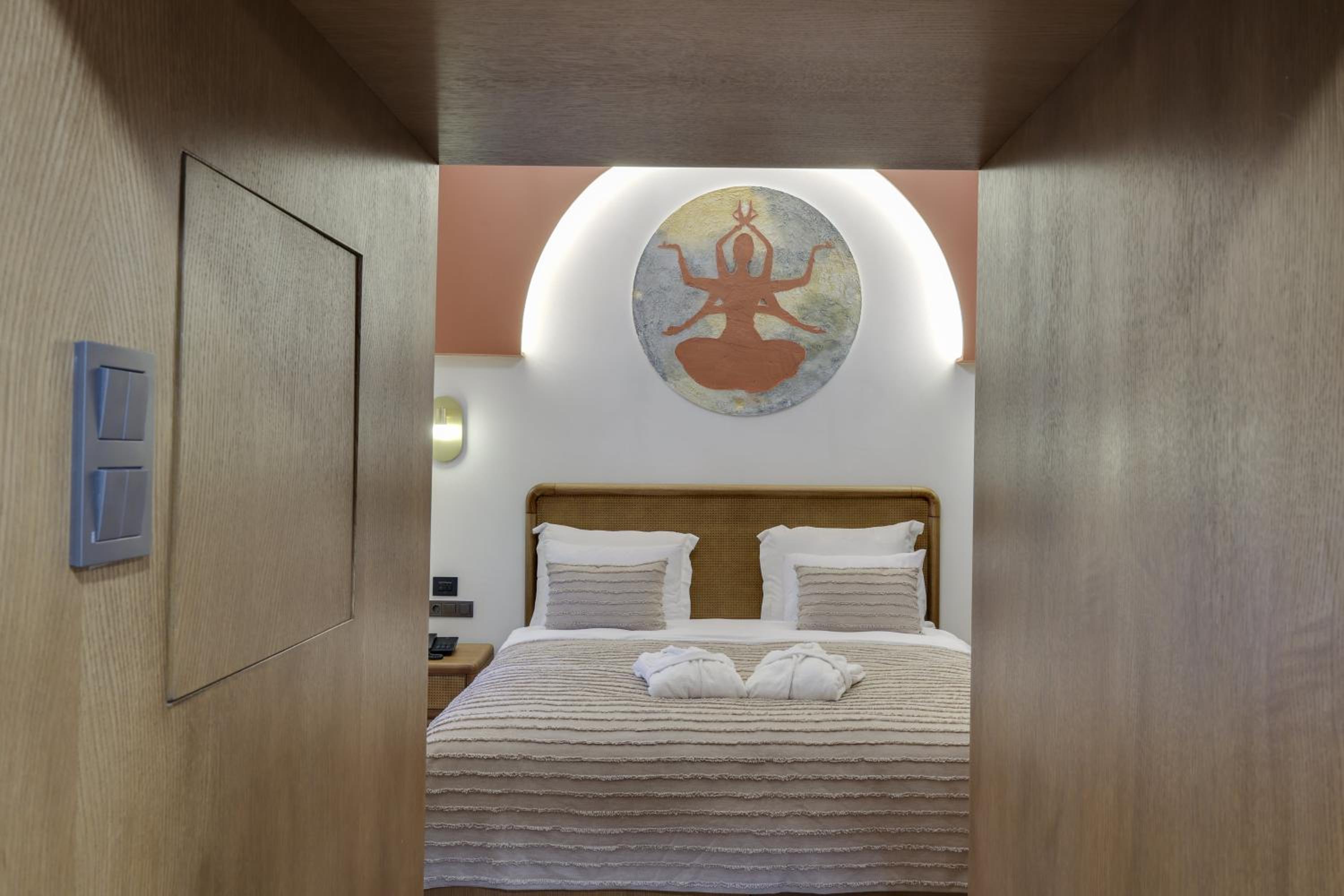 Deluxe Double Room - Photo 1