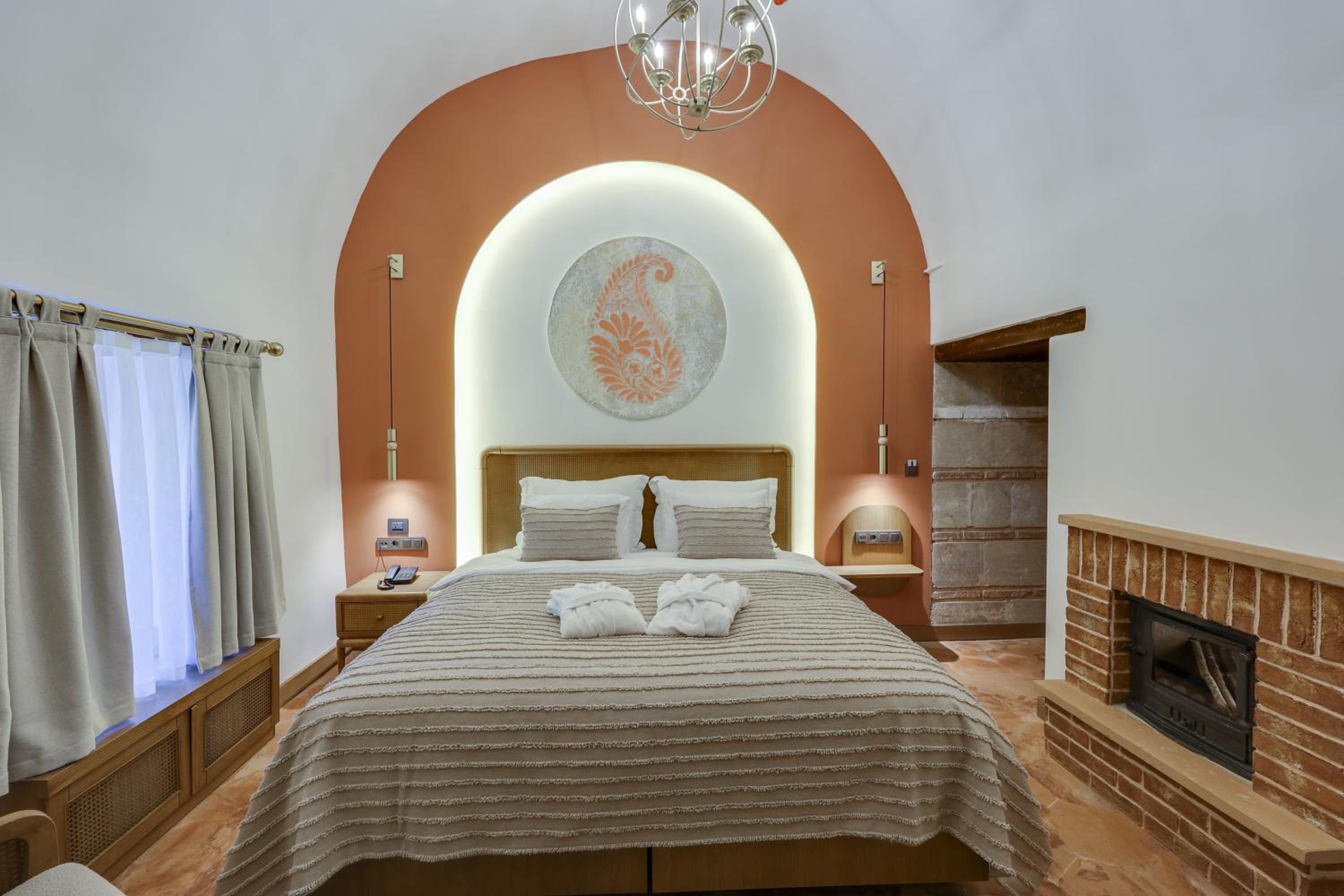 Suite - Photo 27