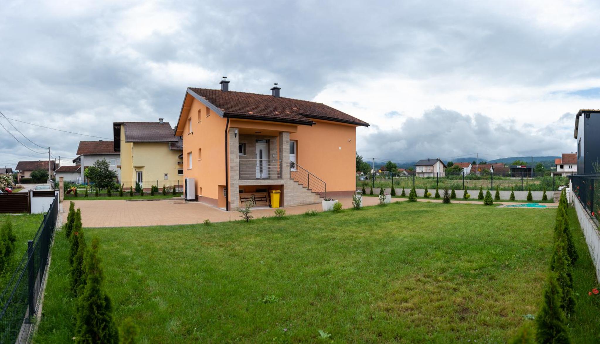 Villa photo 2