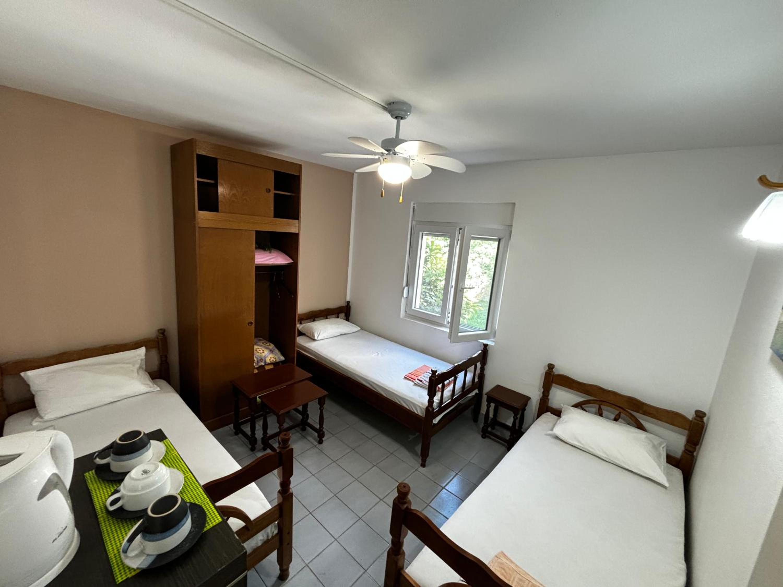 Economy Triple Room