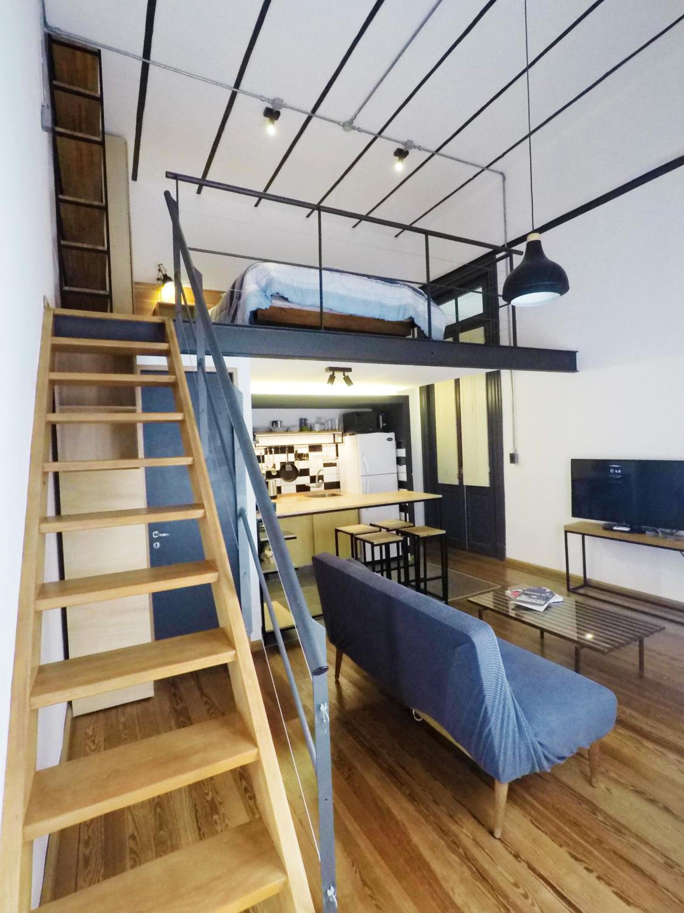 One-Bedroom Apartment photo 1