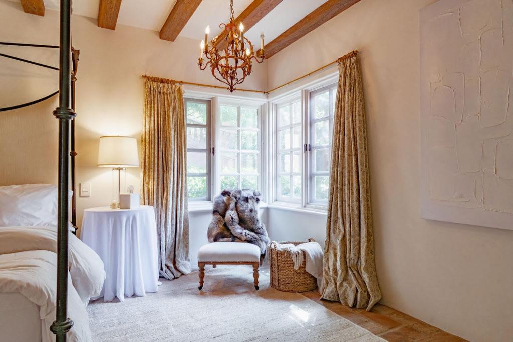 Family Room photo 2