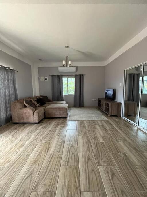 Three-Bedroom House photo 1