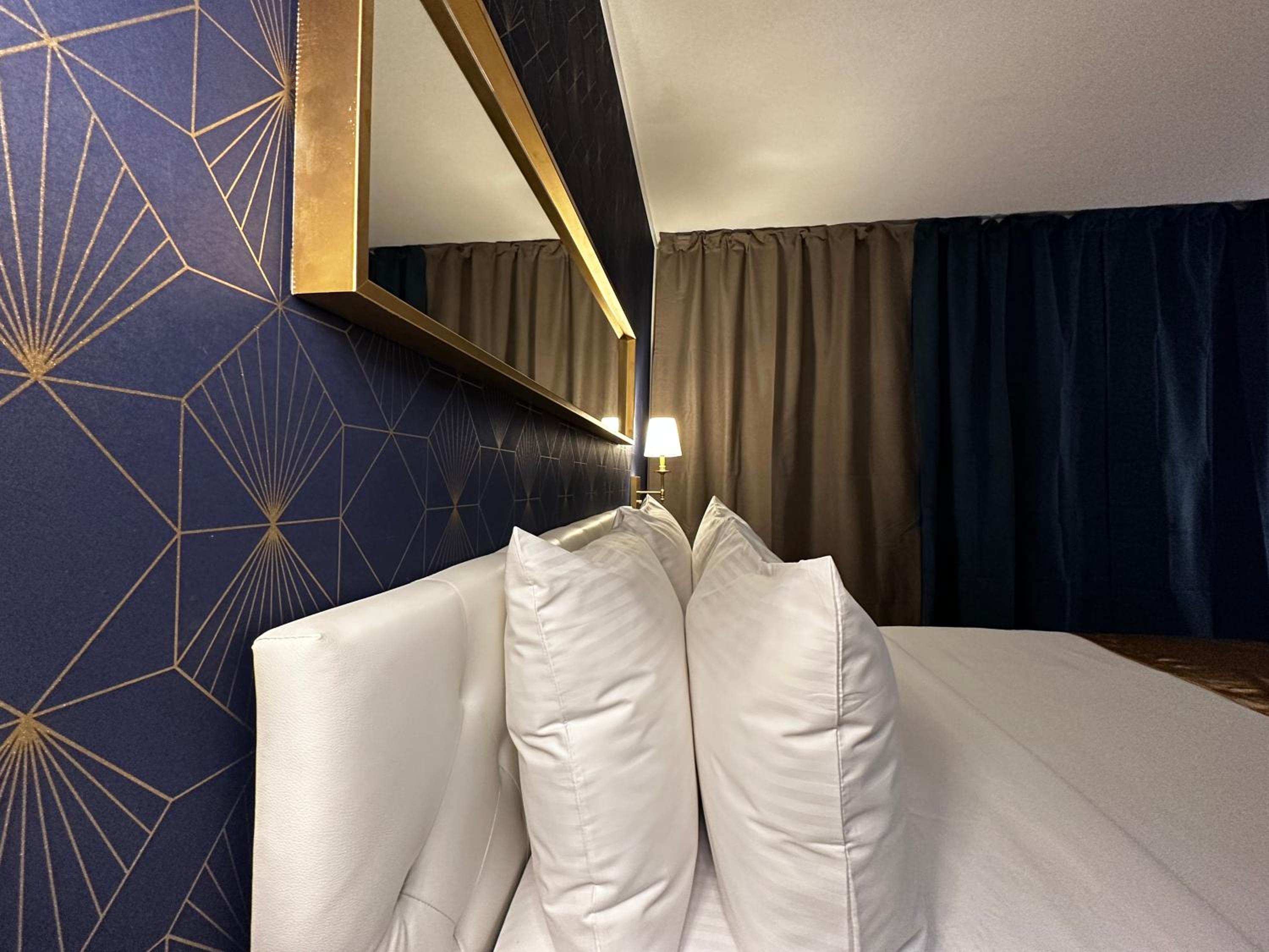 Superior Queen Room photo 2