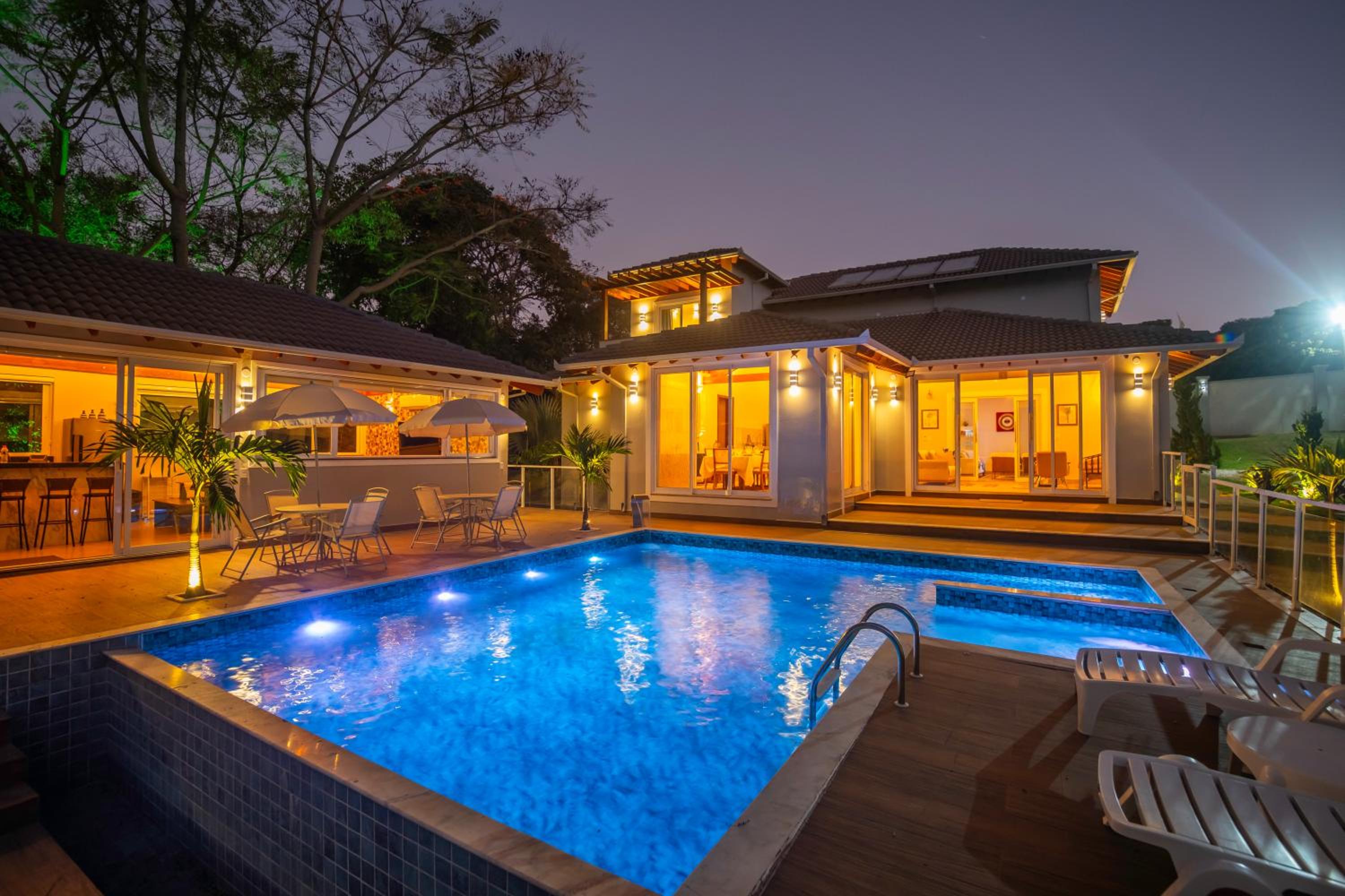 Villa photo 2