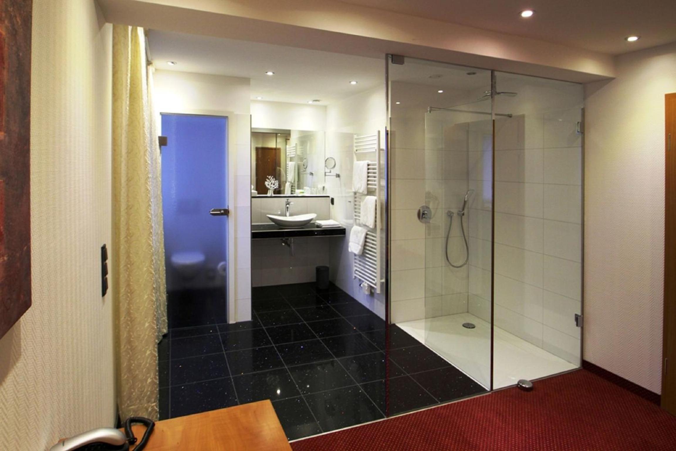 Double Room - Photo 8