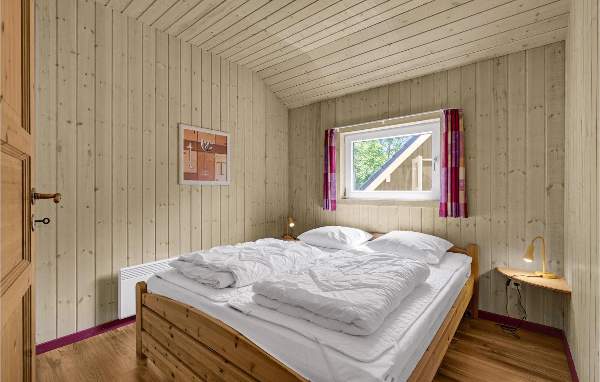 Four-Bedroom Vacation Home photo 2