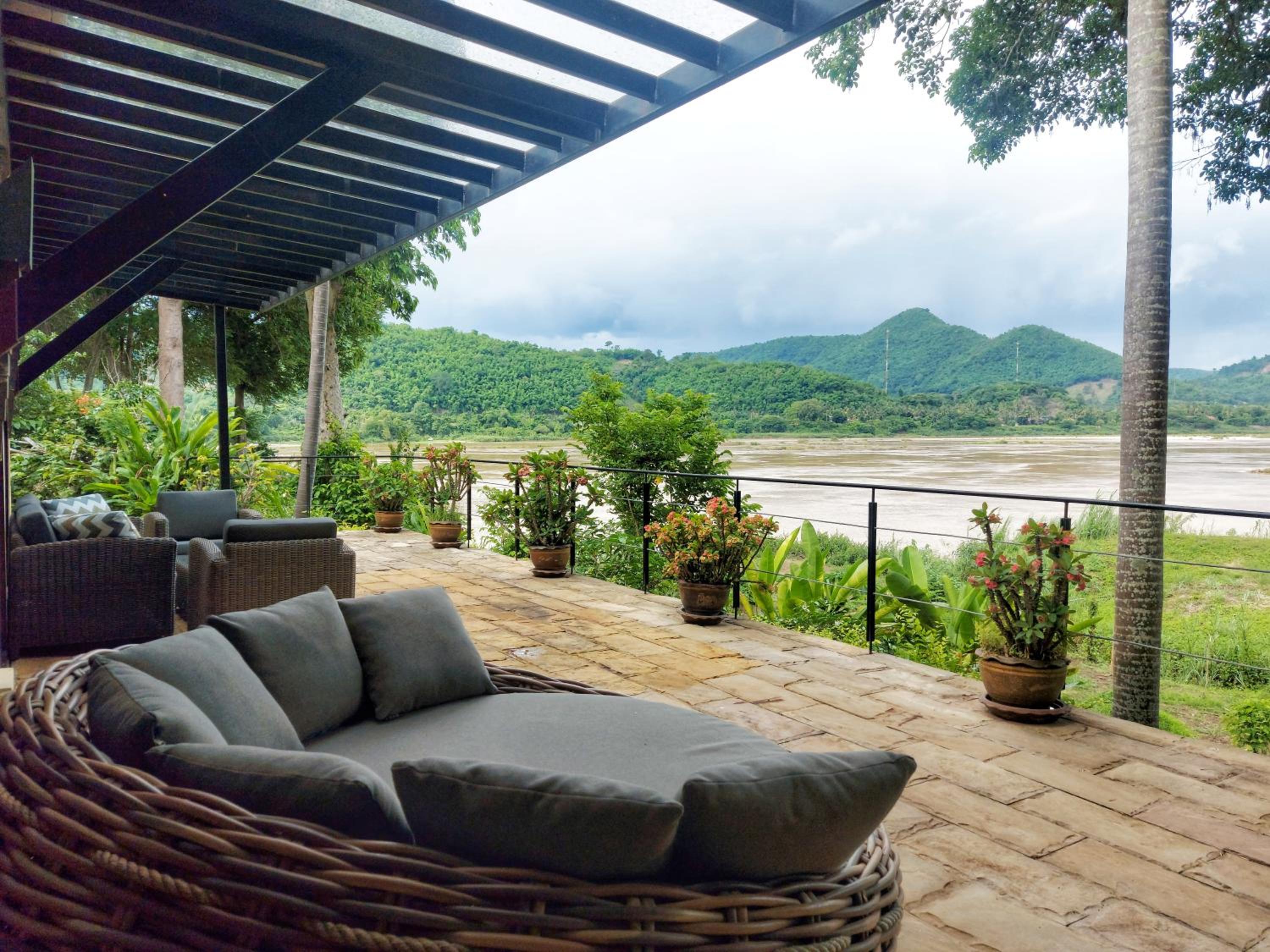 Family Suite with Balcony - Photo 4