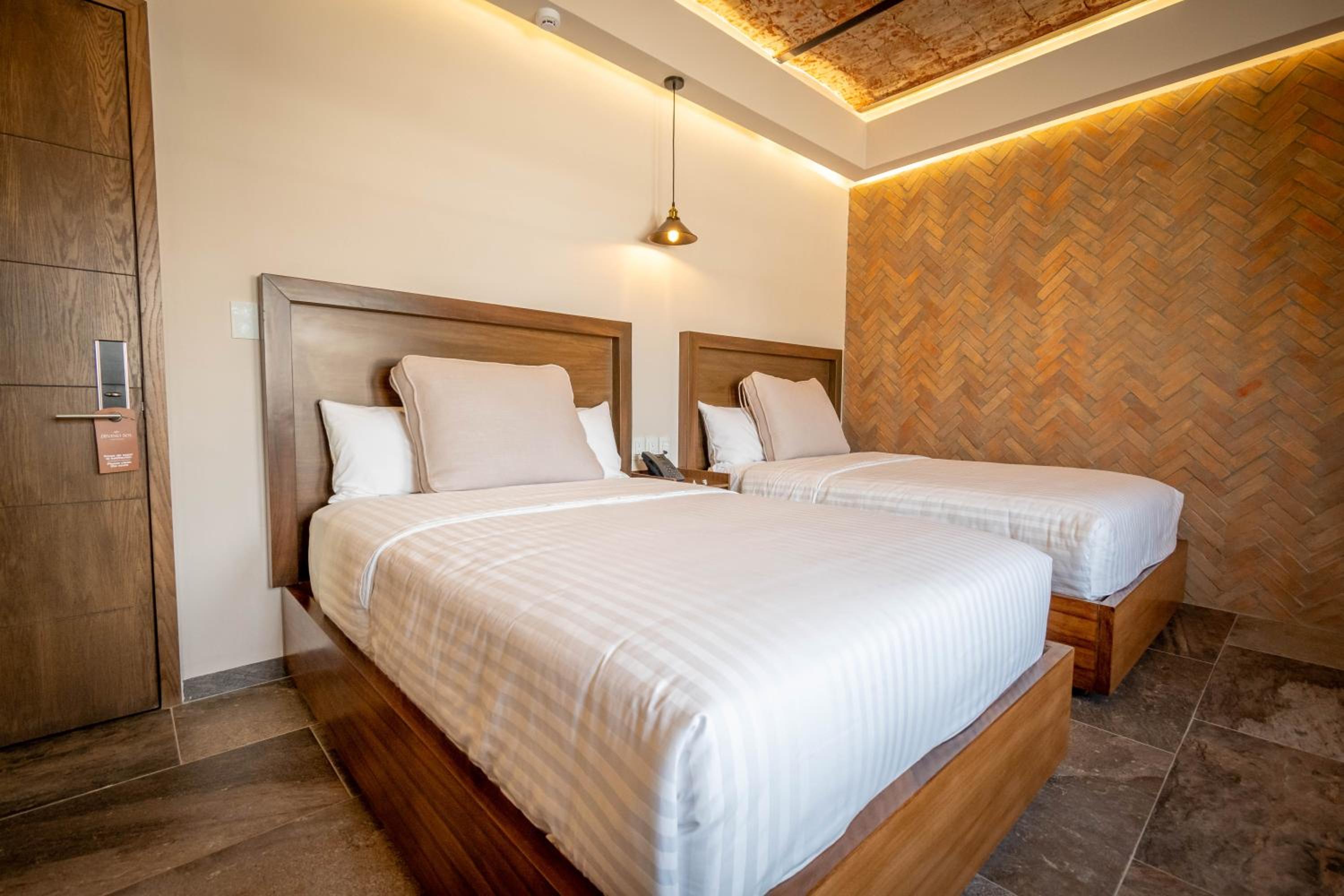Deluxe Double Room - Photo 7