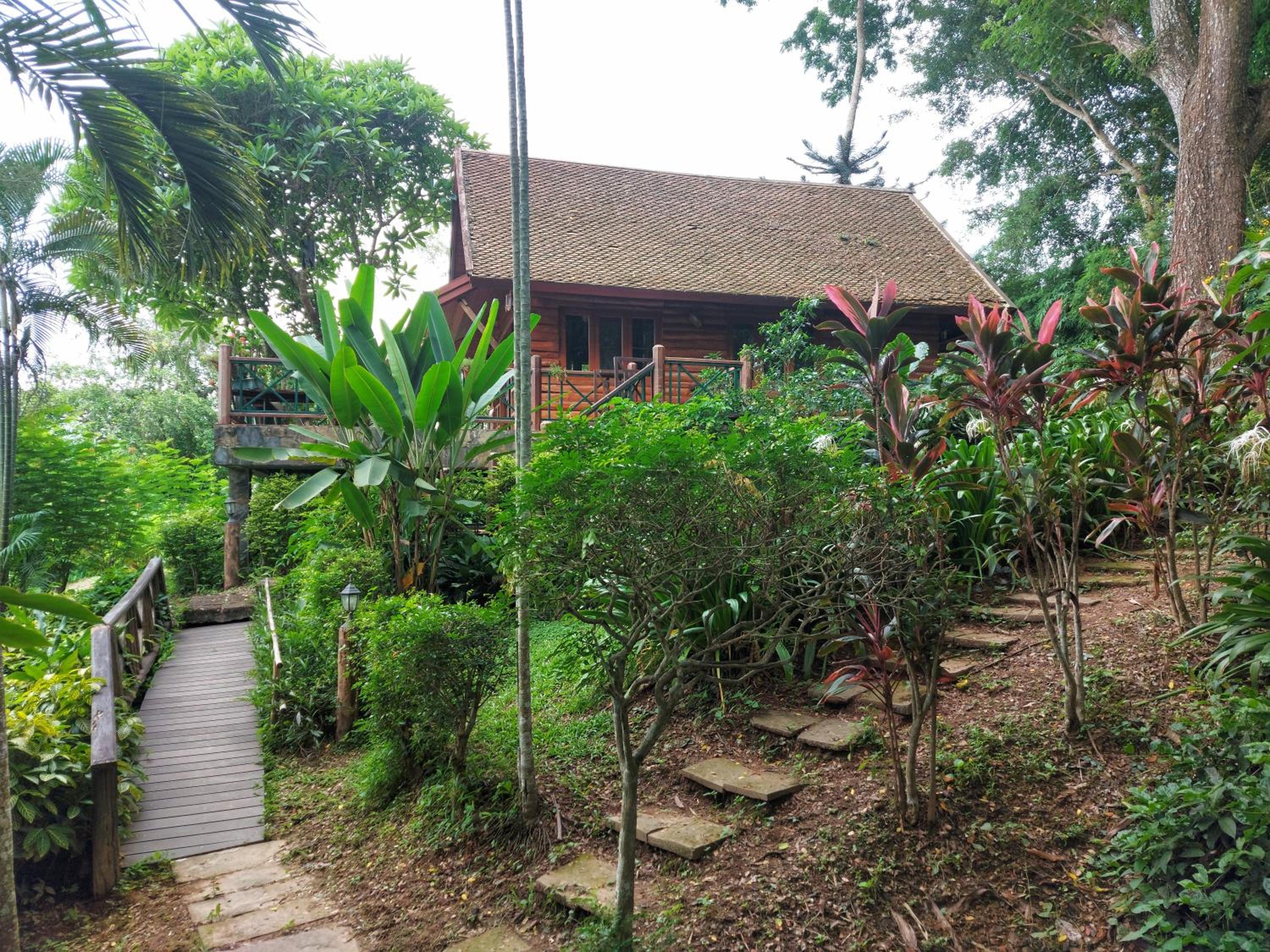 One-Bedroom Cottage - Photo 2