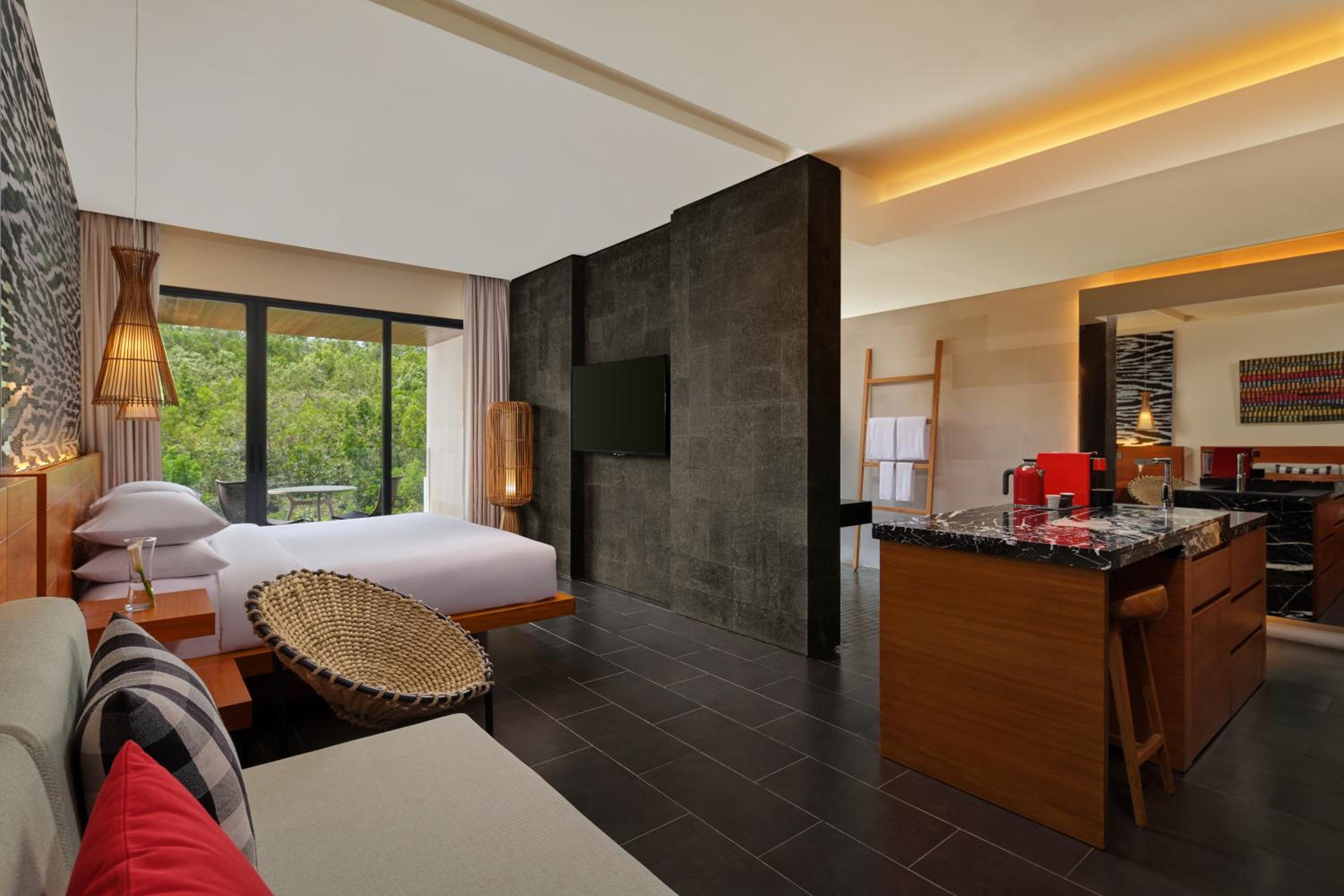 Junior Suite, 1 King, Garden view, Balcony with Free Scheduled Shuttle to Hotel’s Beach Facility 