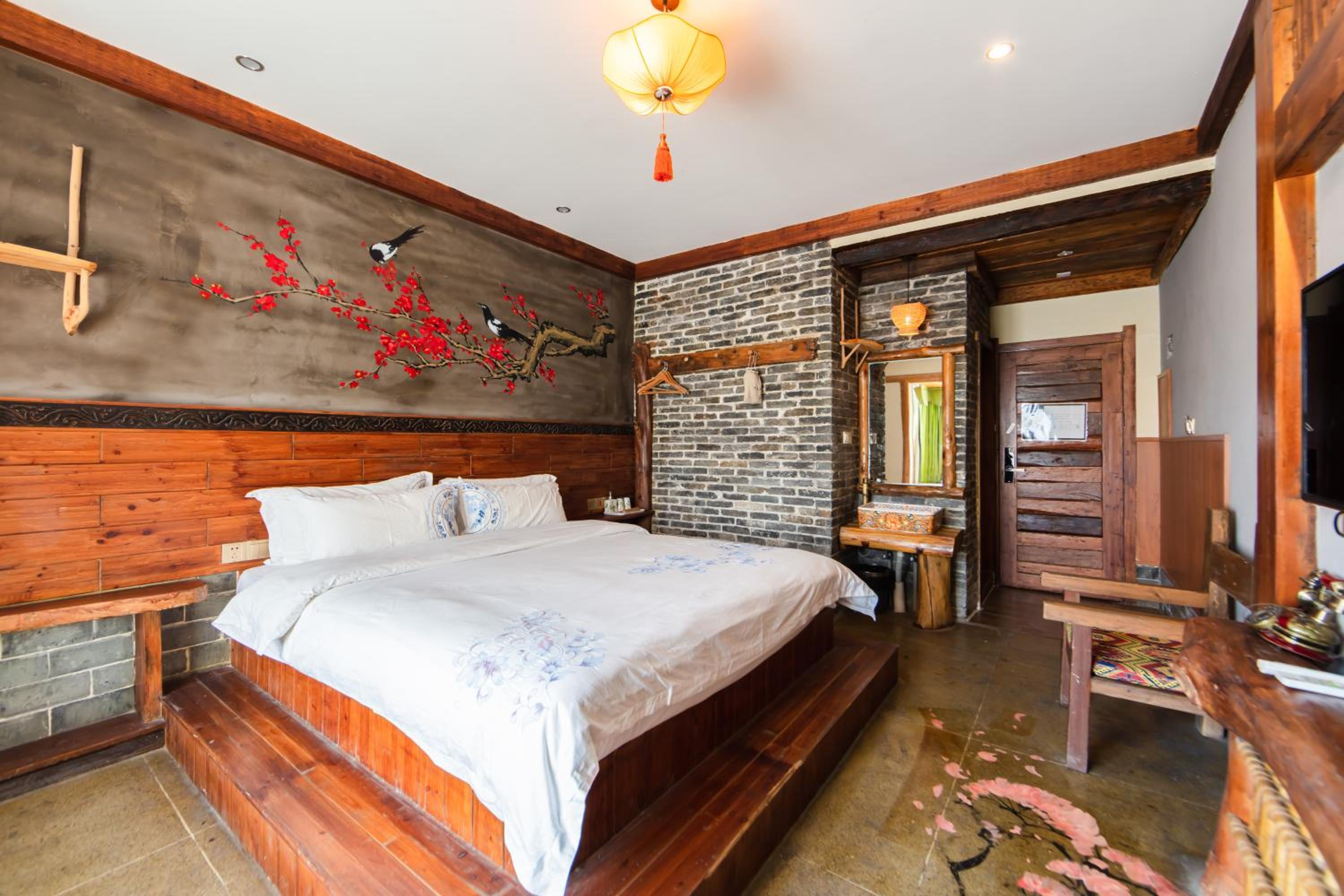 Deluxe Queen Room photo 1