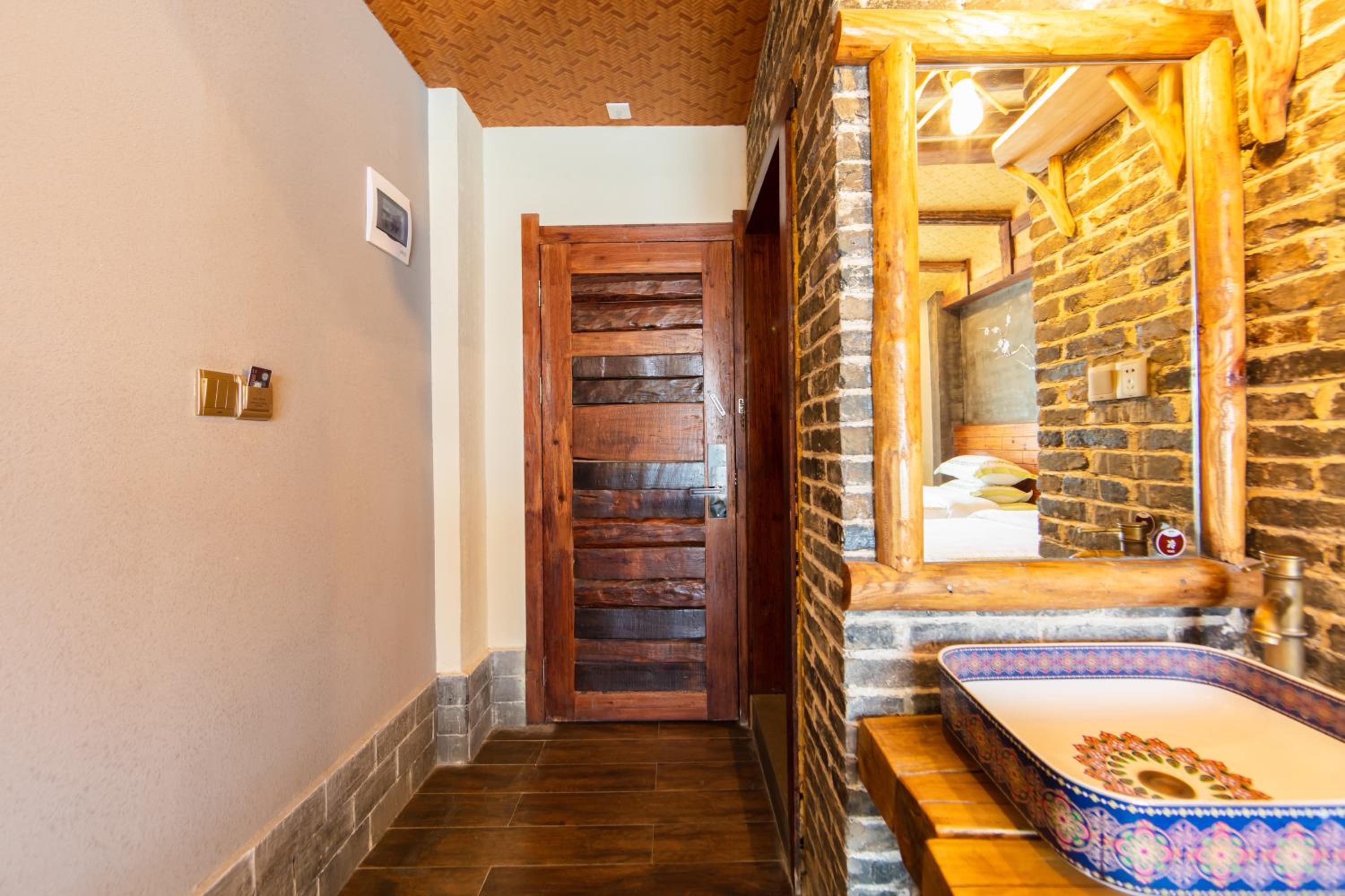 Twin Room with Private Bathroom photo 3