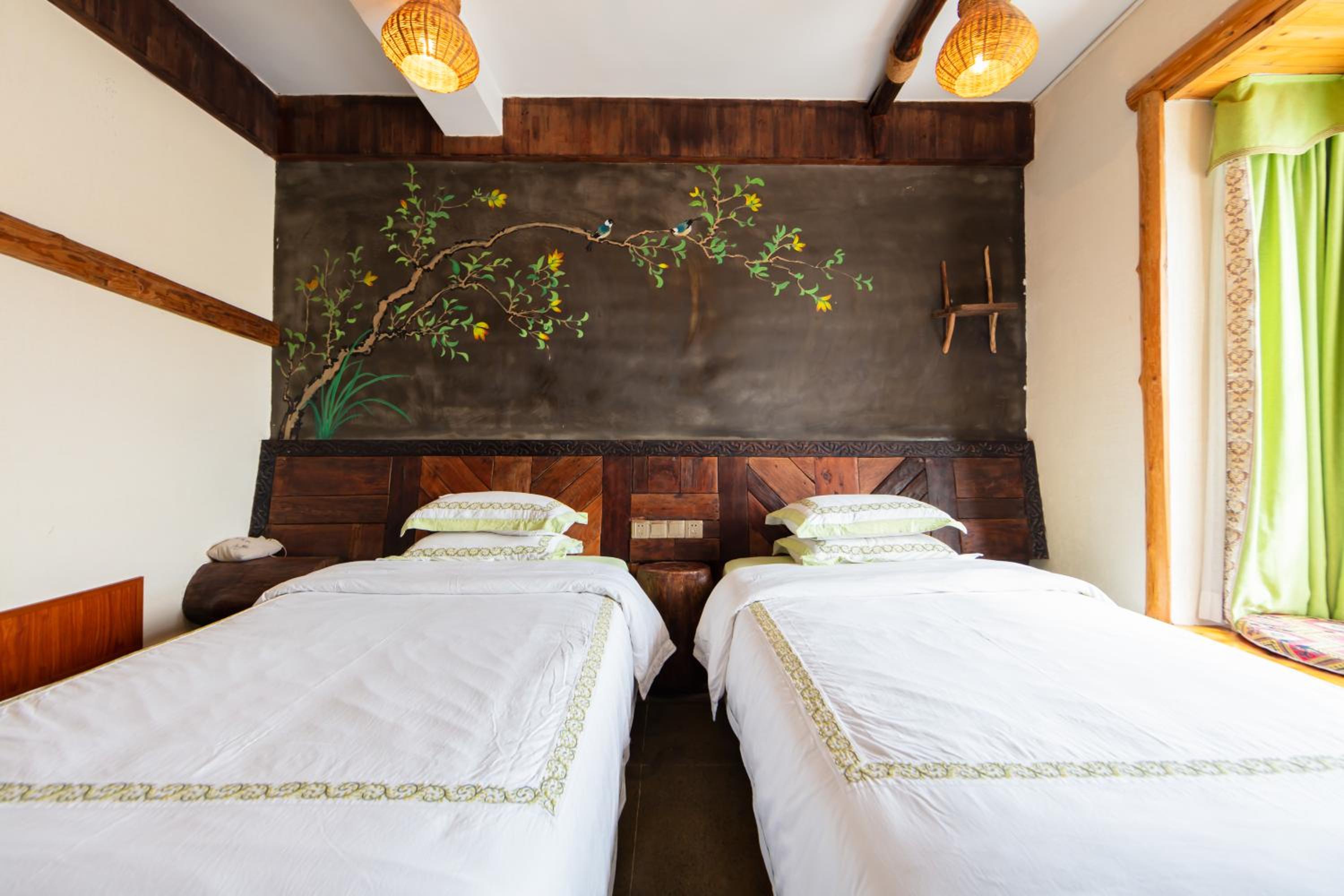 Twin Room with Mountain View photo 3