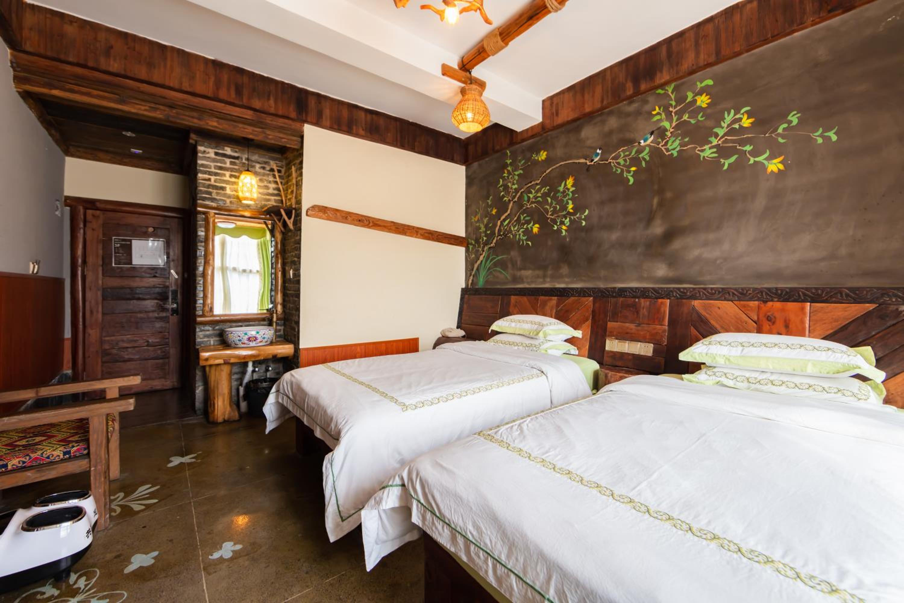 Twin Room with Mountain View photo 2