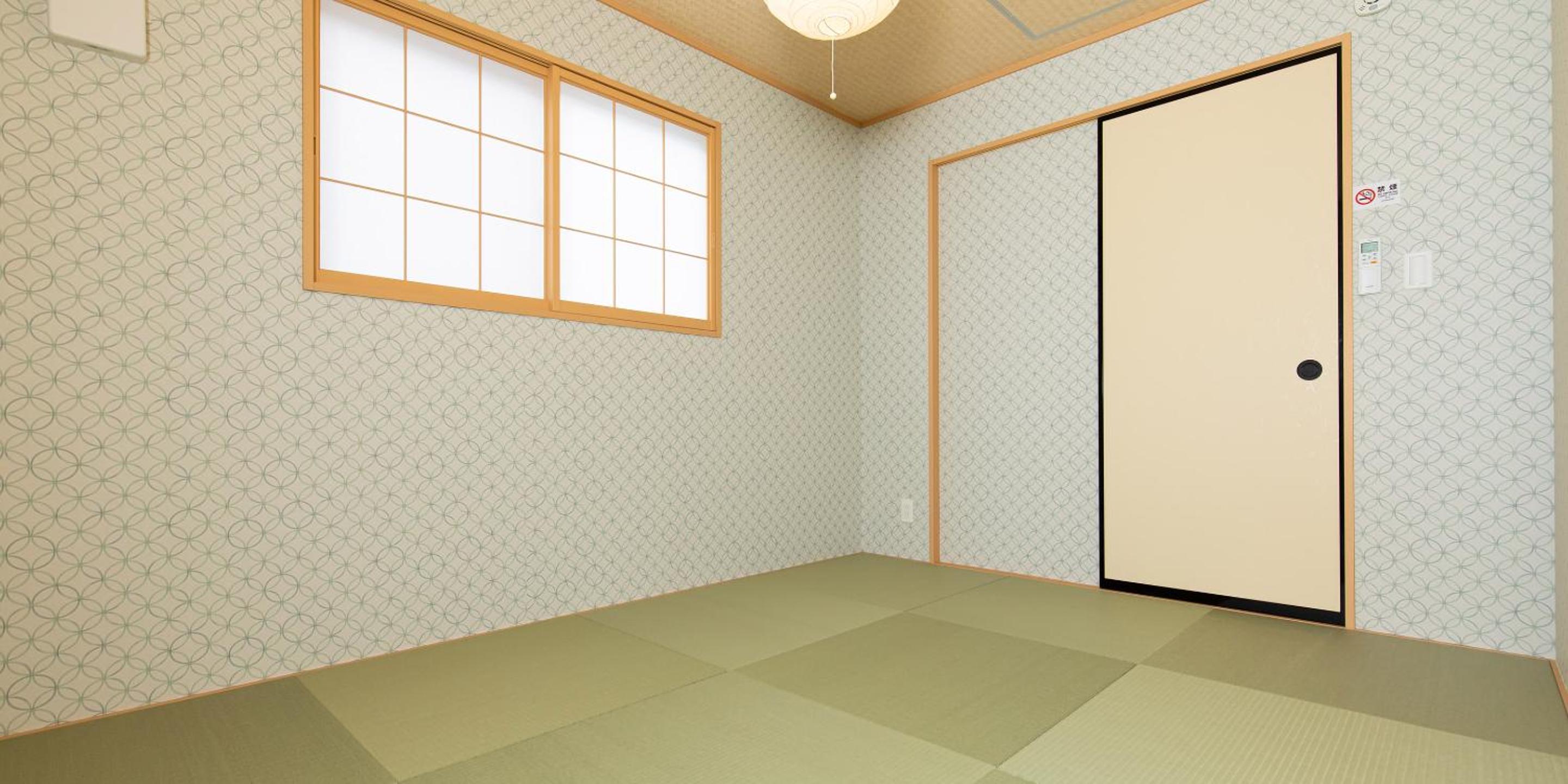 One-Bedroom House - Photo 51