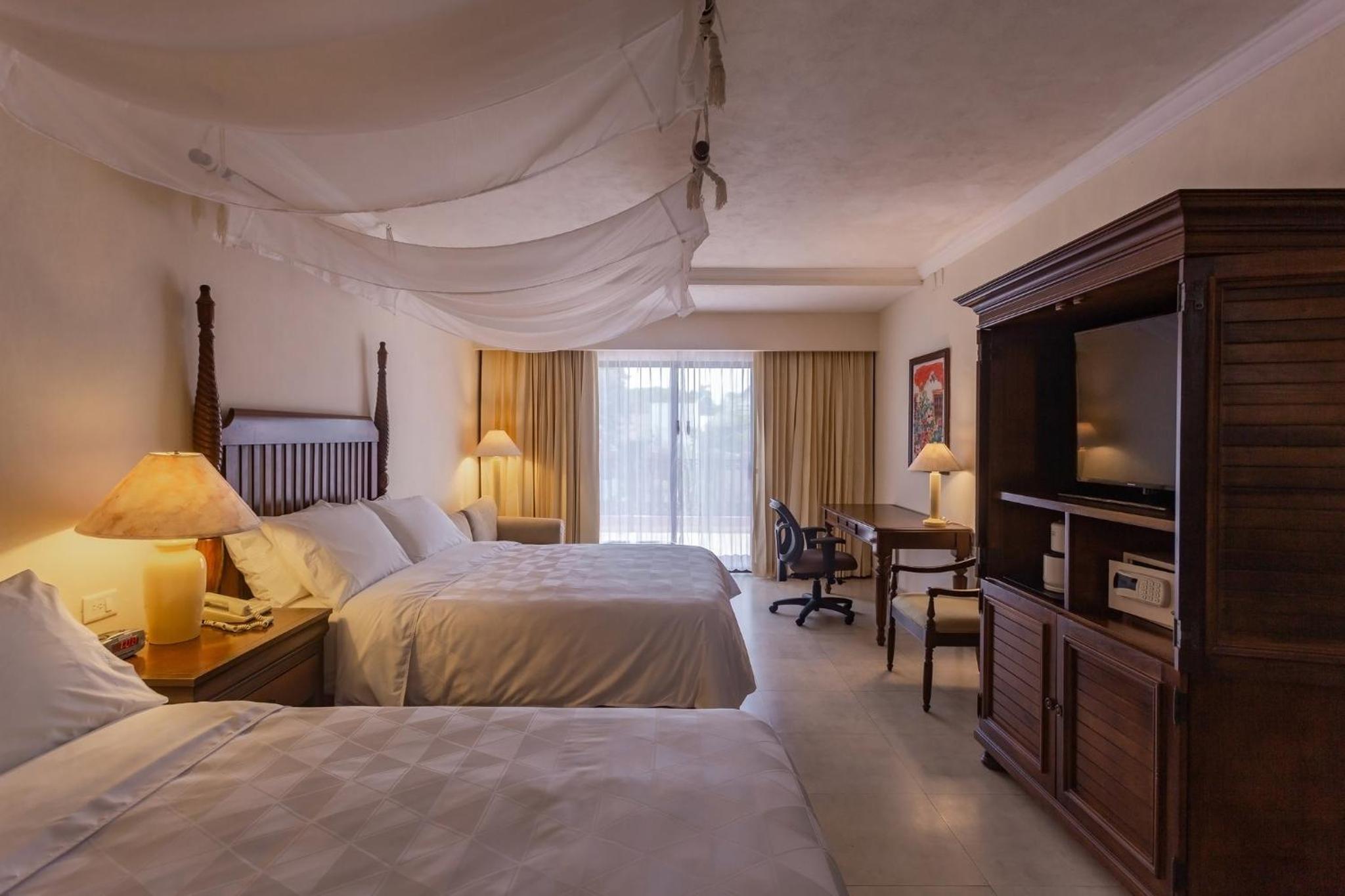 Two Single Beds Suite thumbnail 5
