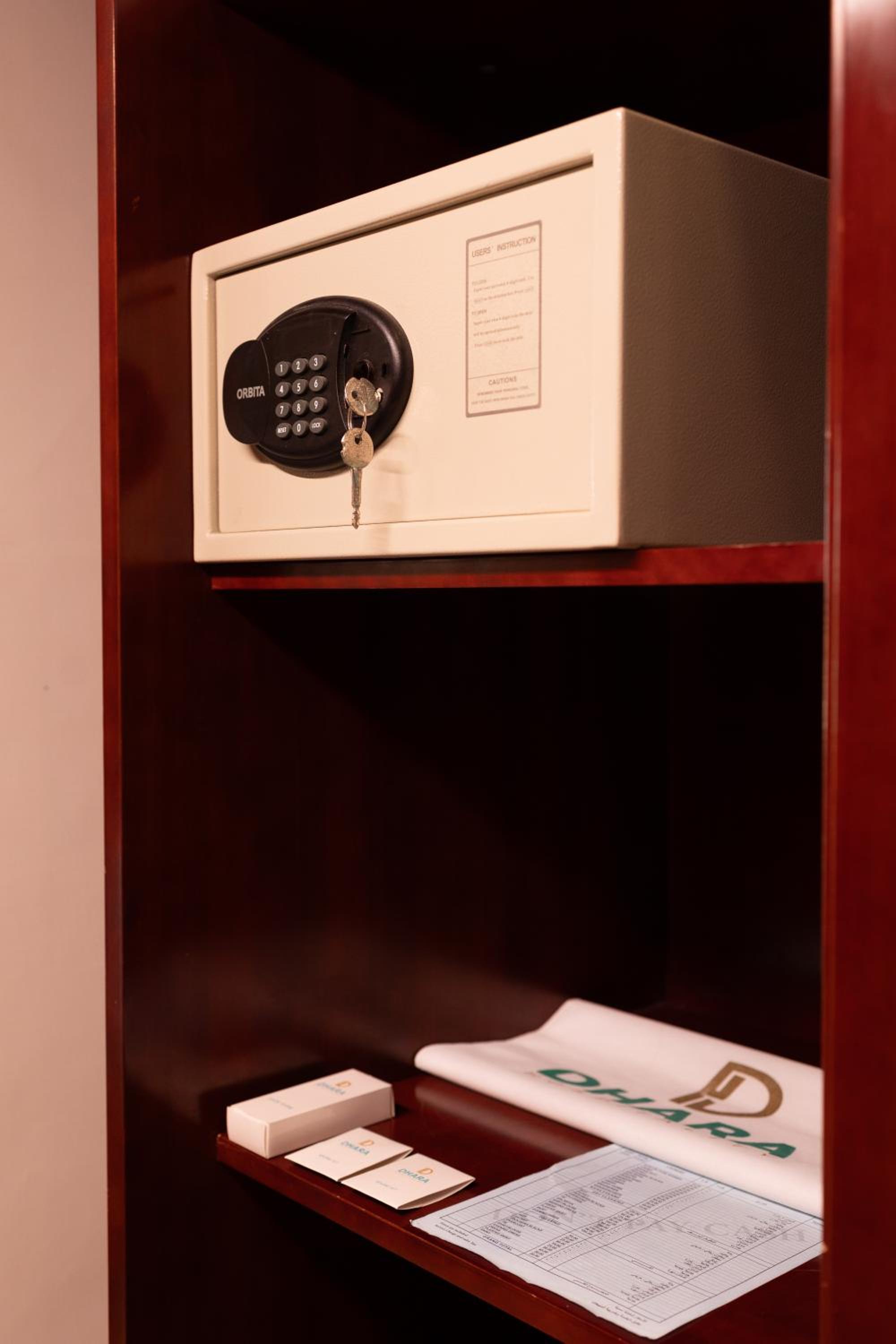 Deluxe Double Room With Side Sea View photo 3