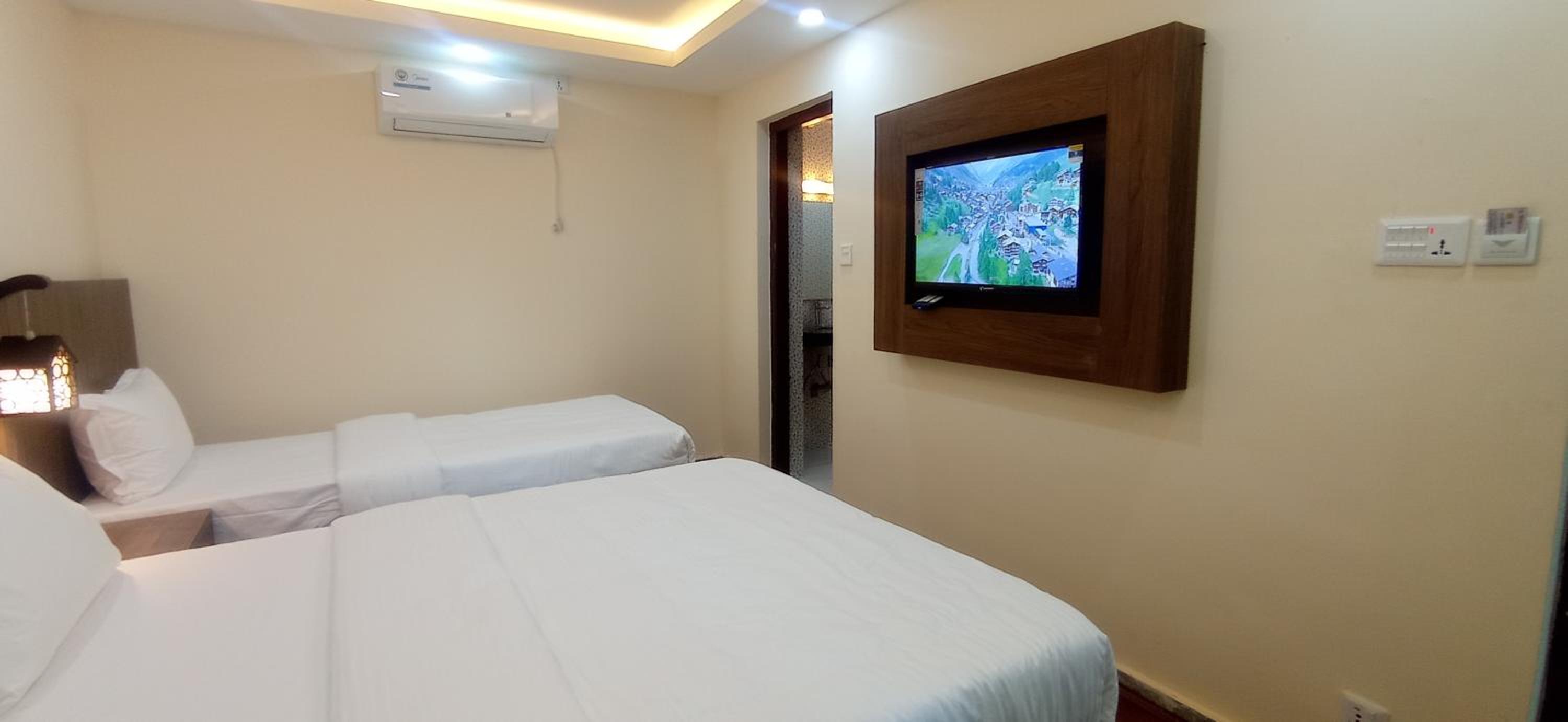 Deluxe Twin Room