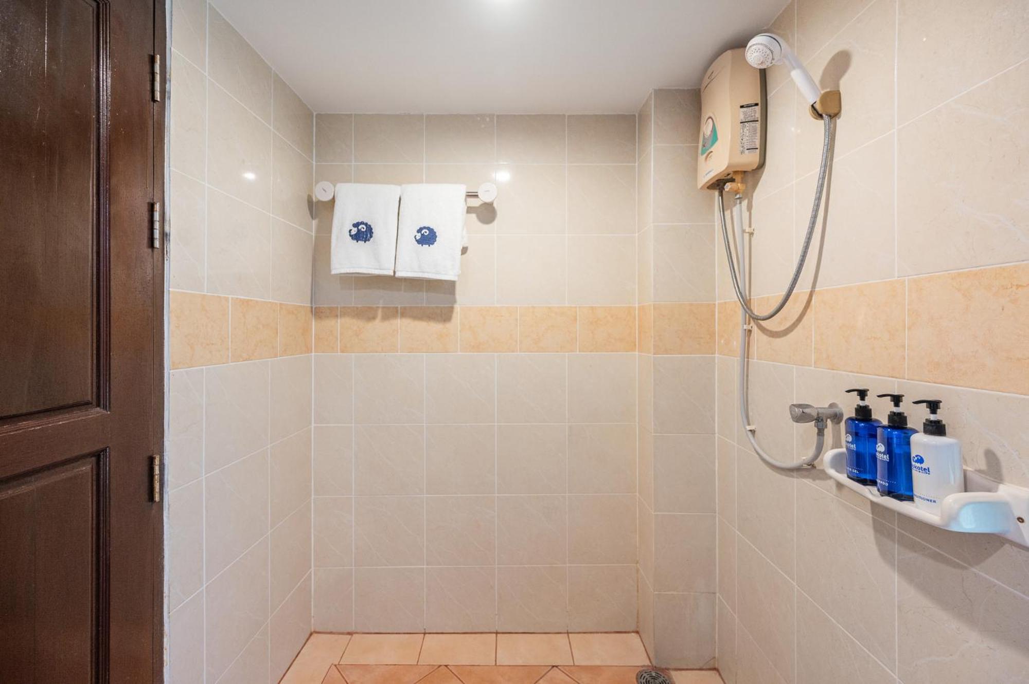Superior Double Room - Photo 9
