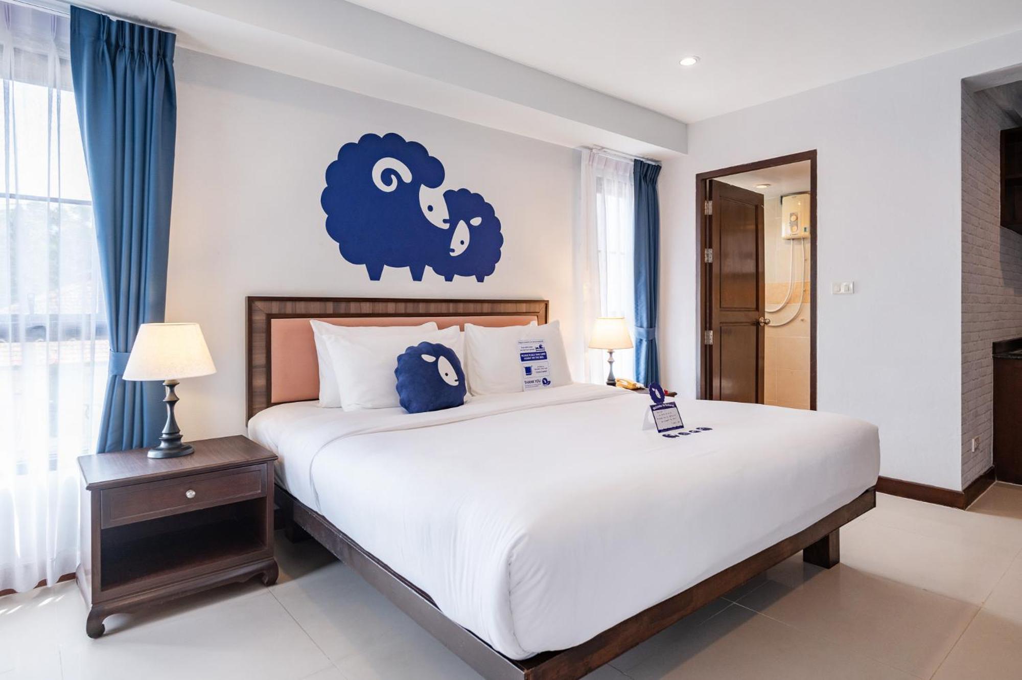 Deluxe Double Room - Photo 8