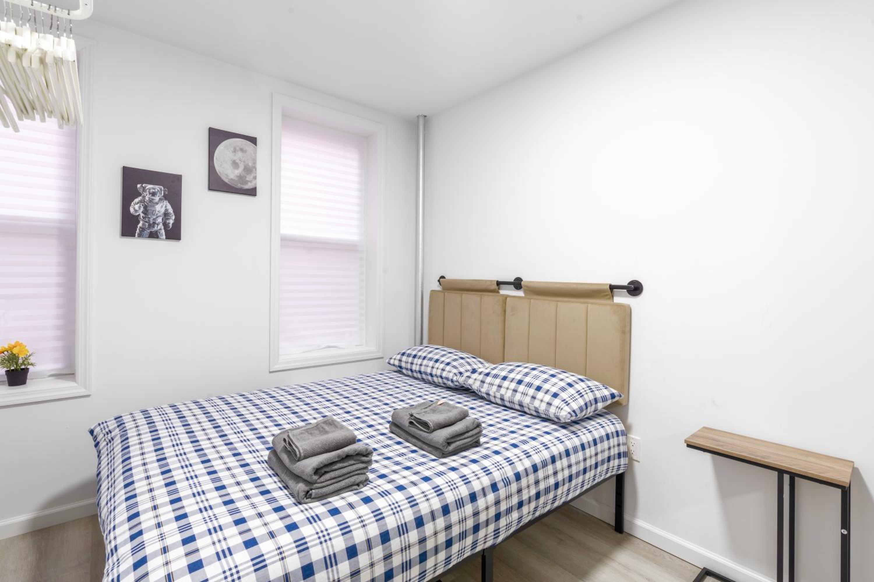 One-Bedroom Apartment photo 2