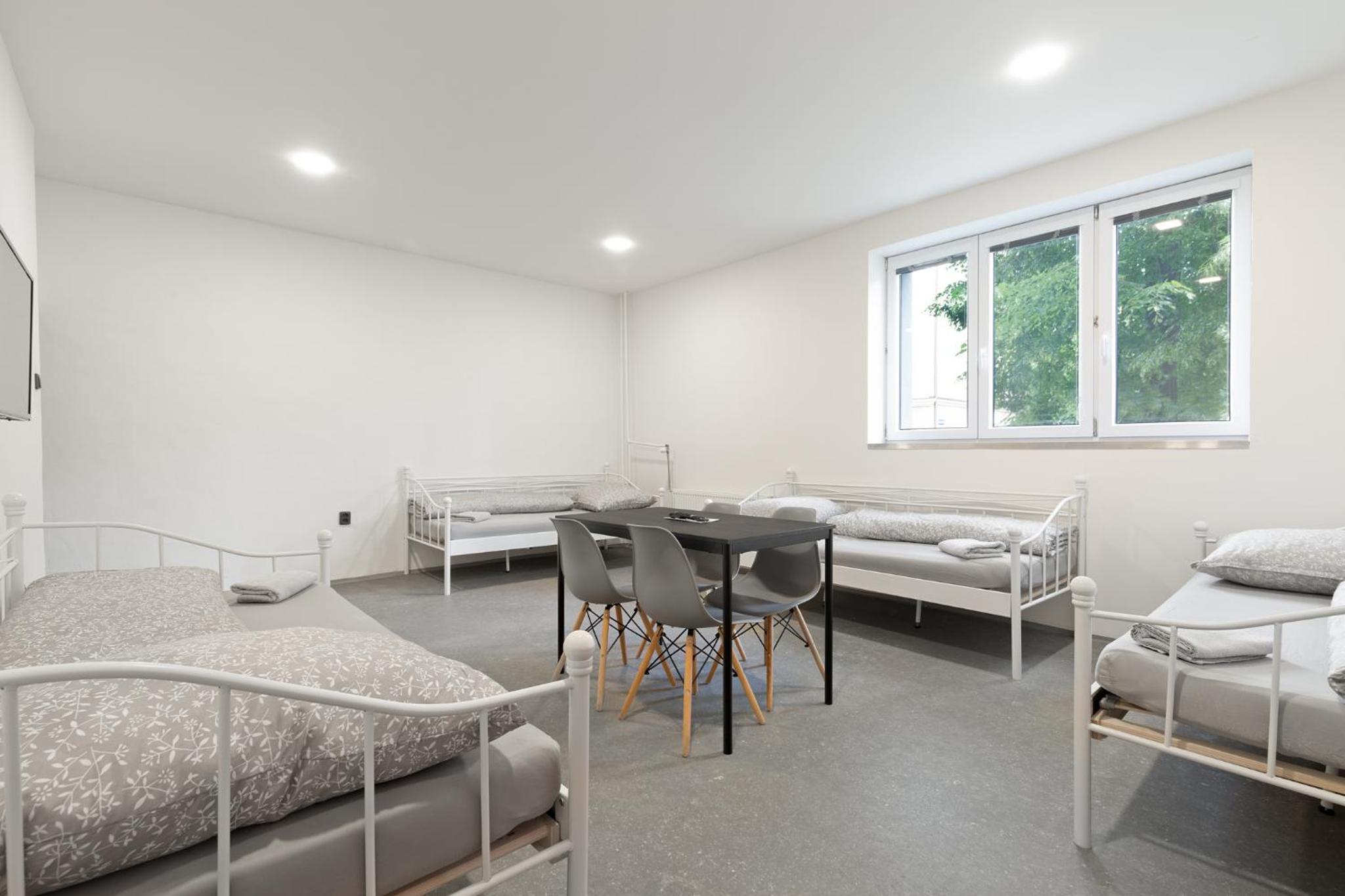 Quadruple Room - Photo 4