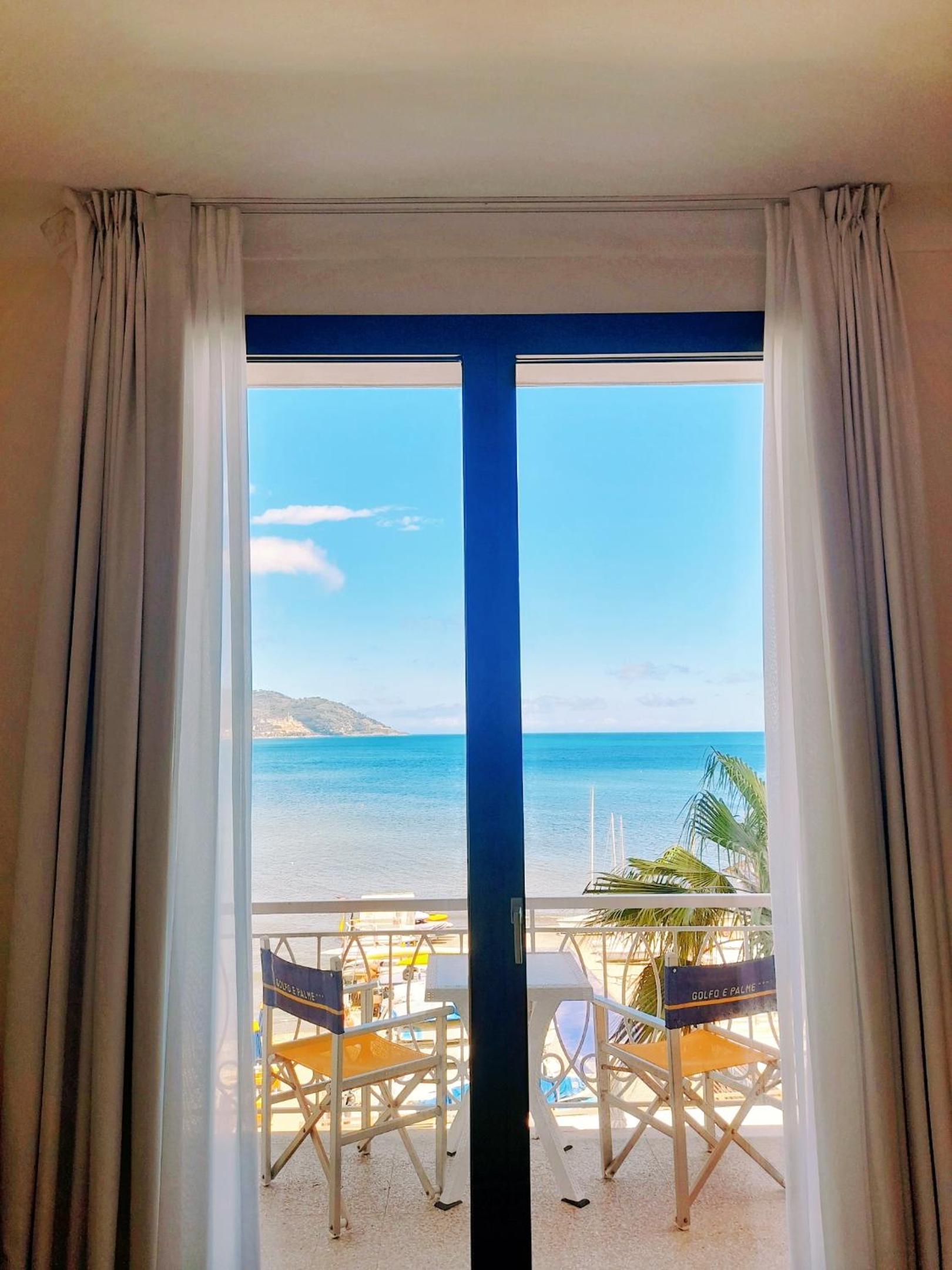 Double Room with Sea View - Photo 19
