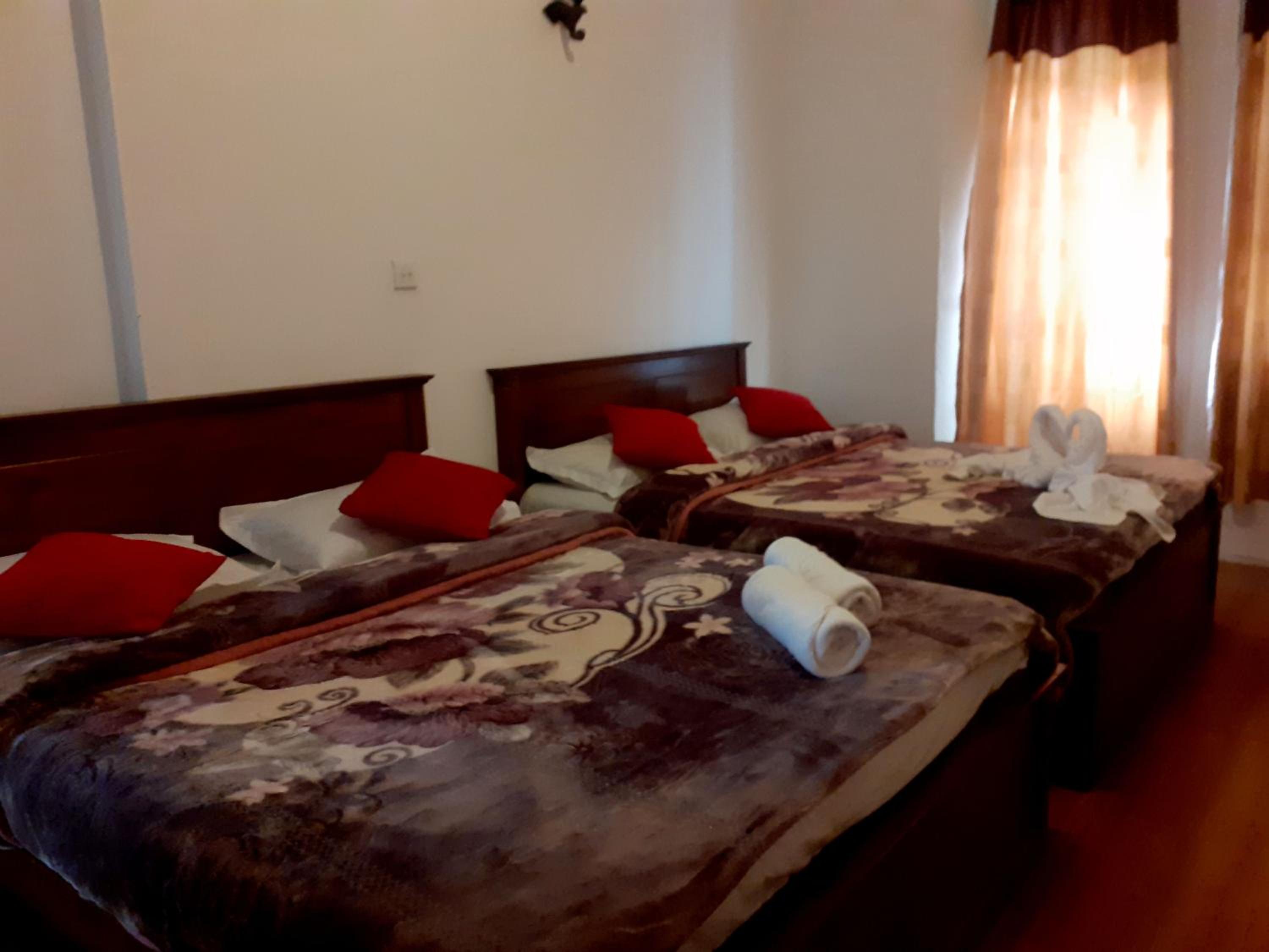 Deluxe Family Room