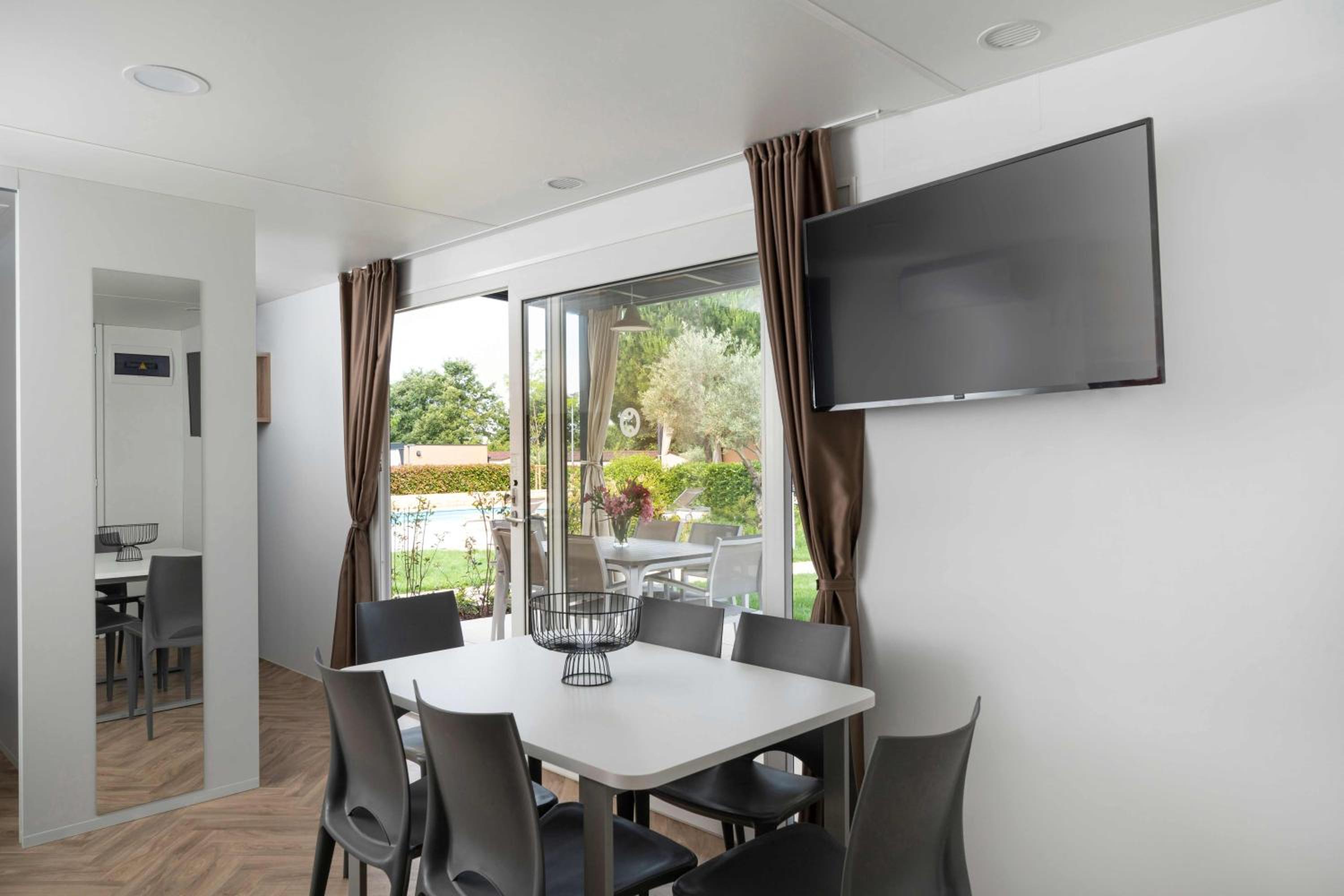 Premium Family Mobile Home photo 3